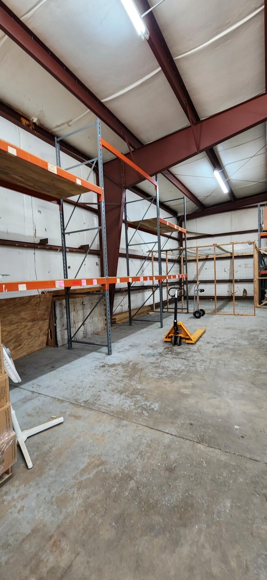 830 Sq Ft of Warehouse space is available.  Lease is a FLAT Rate plus sales tax.   Need additional warehouse space?  This can be arranged based on availability.    NOTE:  Flex space is also available.  Details found in MLS 909342