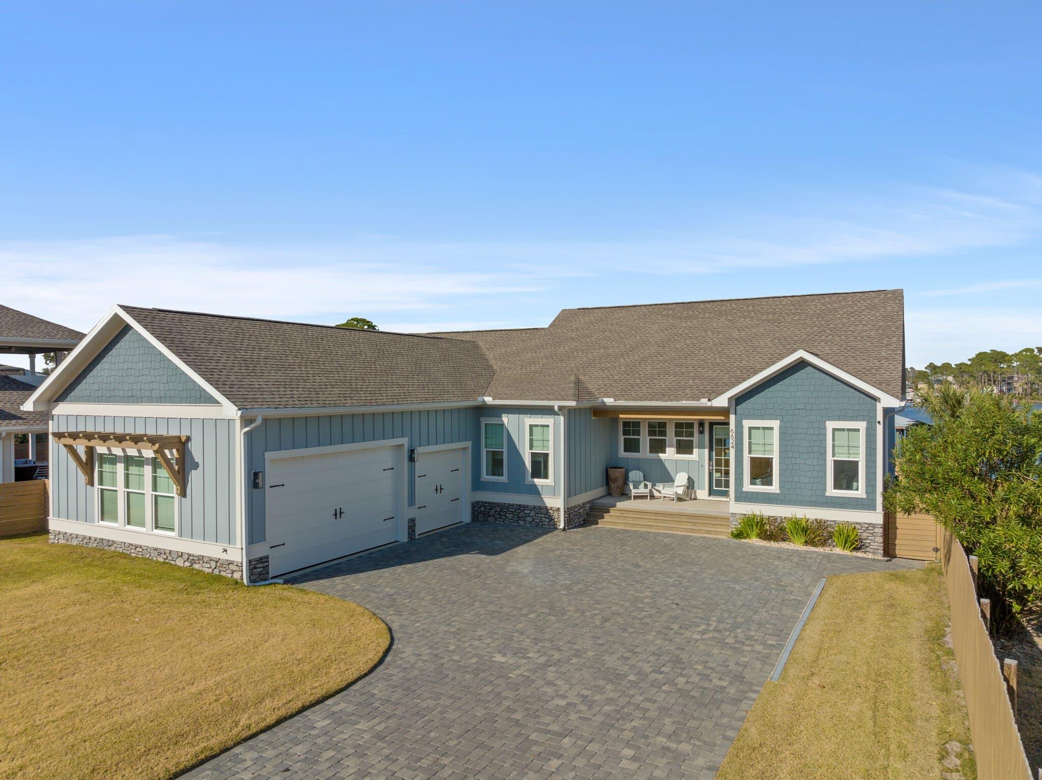 HOLIDAY BEACH UNIT 01 - Residential