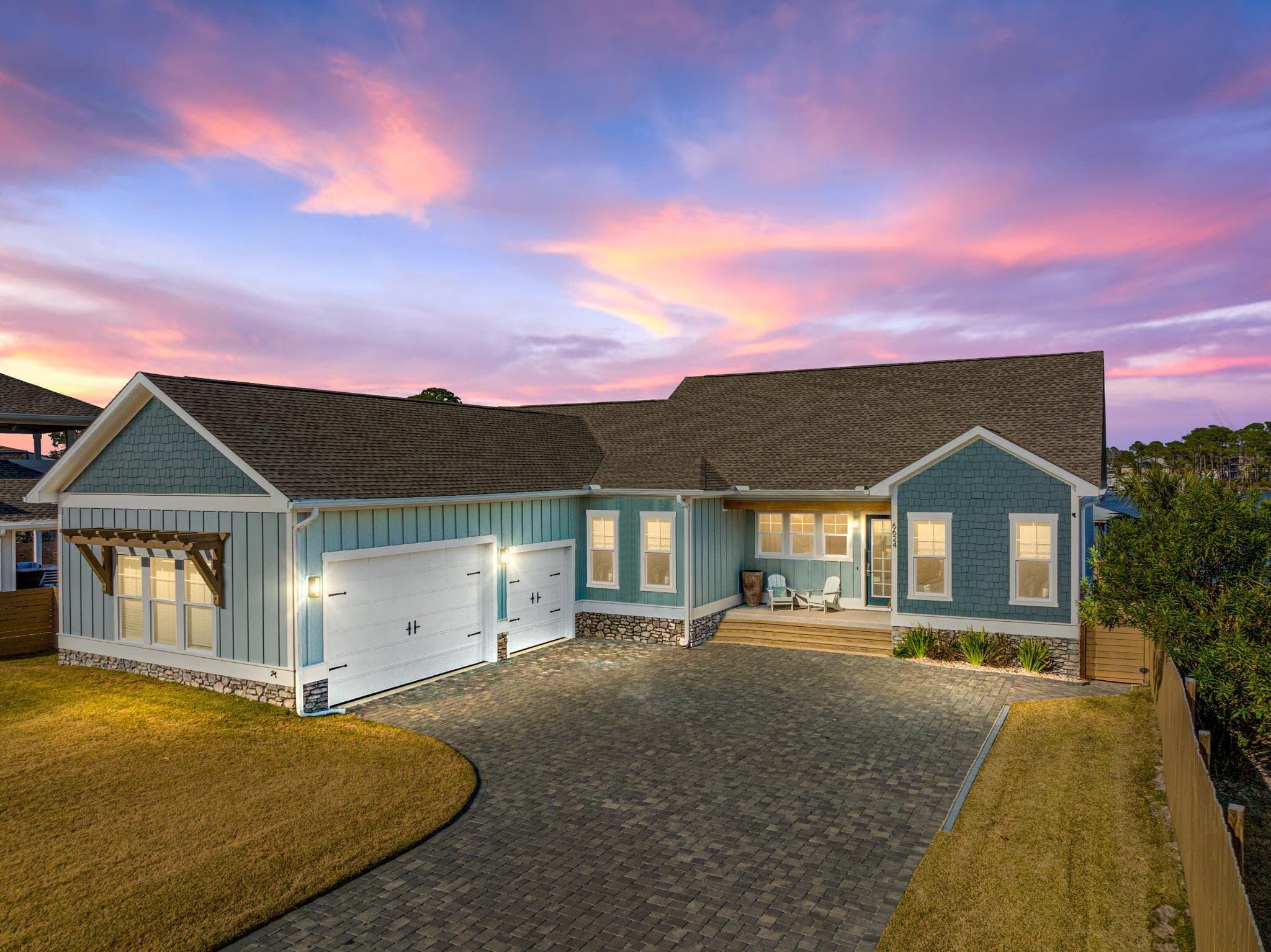 HOLIDAY BEACH UNIT 01 - Residential