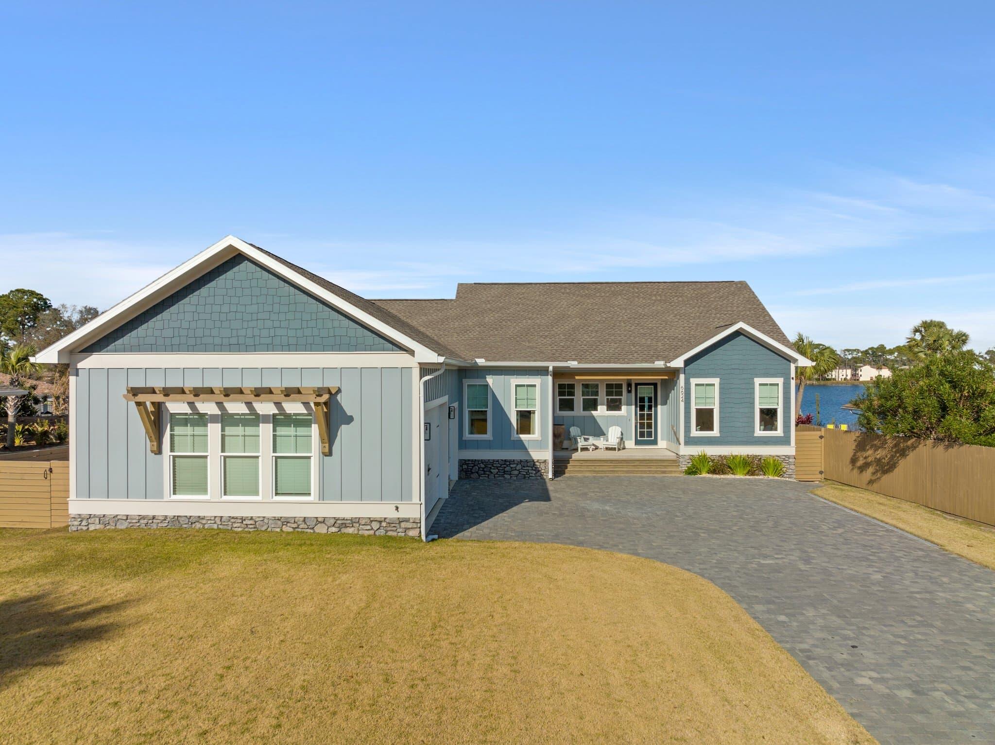 HOLIDAY BEACH UNIT 01 - Residential