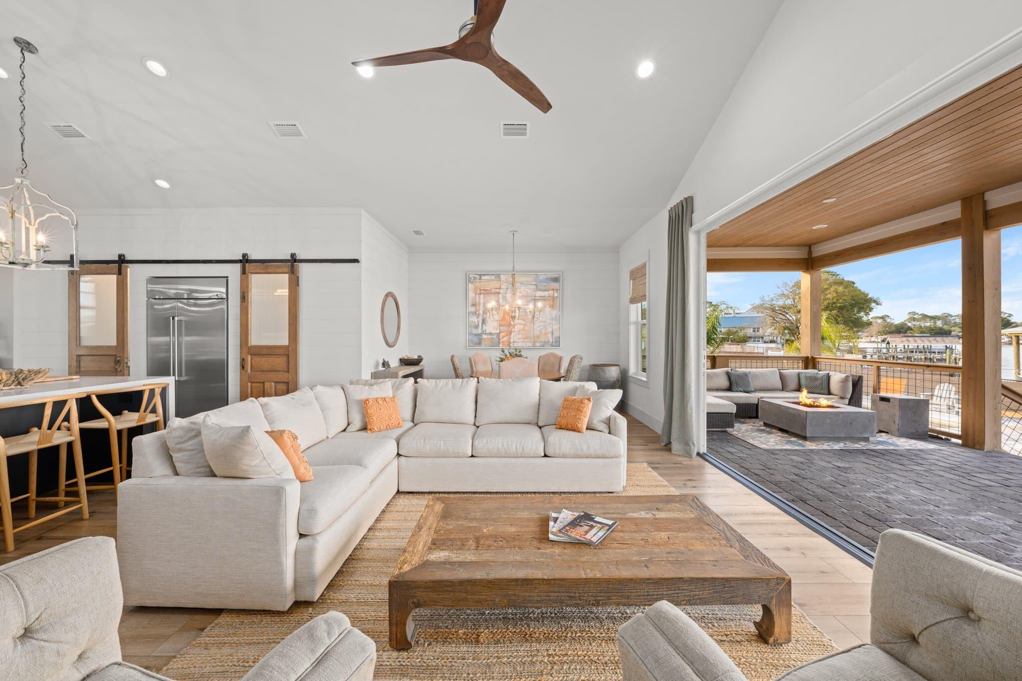 HOLIDAY BEACH UNIT 01 - Residential