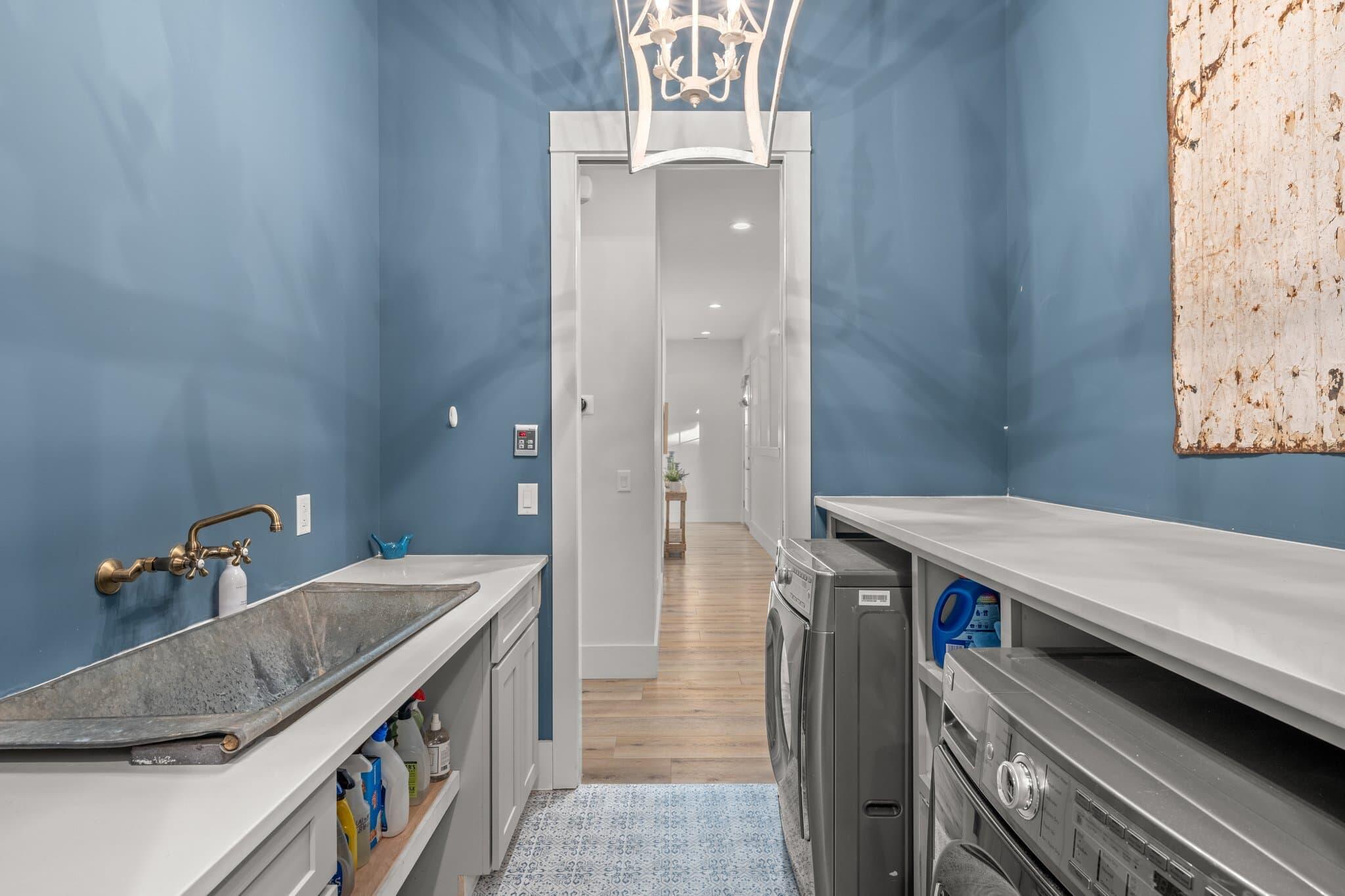 HOLIDAY BEACH UNIT 01 - Residential