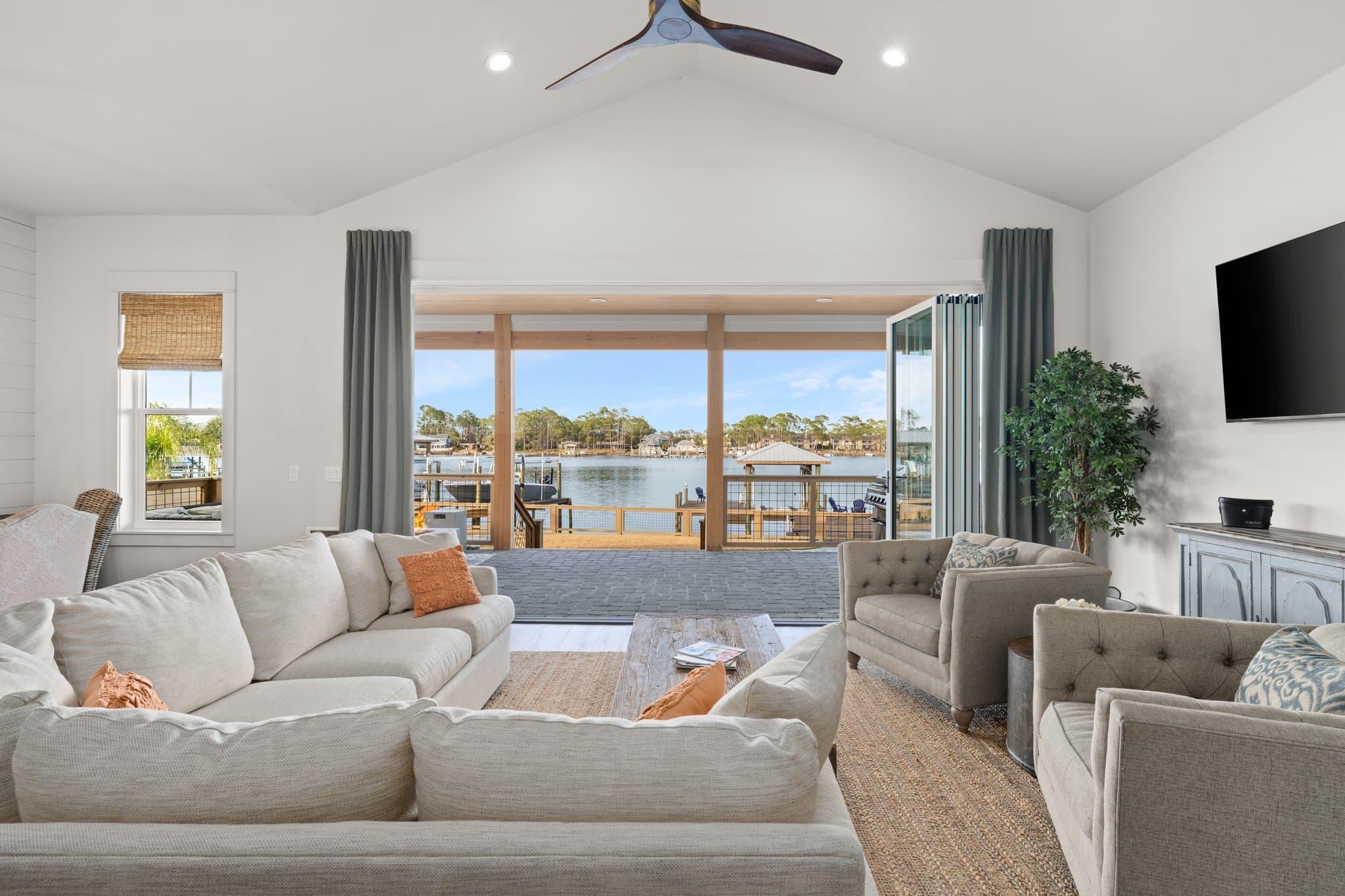 HOLIDAY BEACH UNIT 01 - Residential