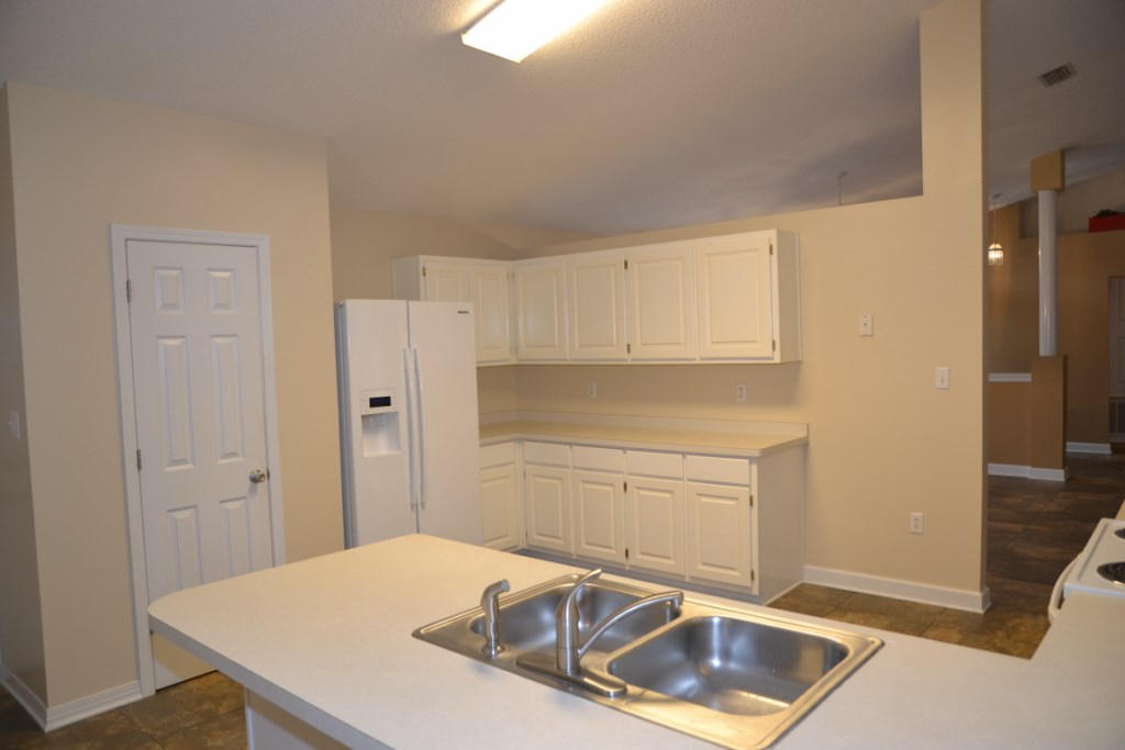 CORONADO VILLAGE PH 4 - Residential