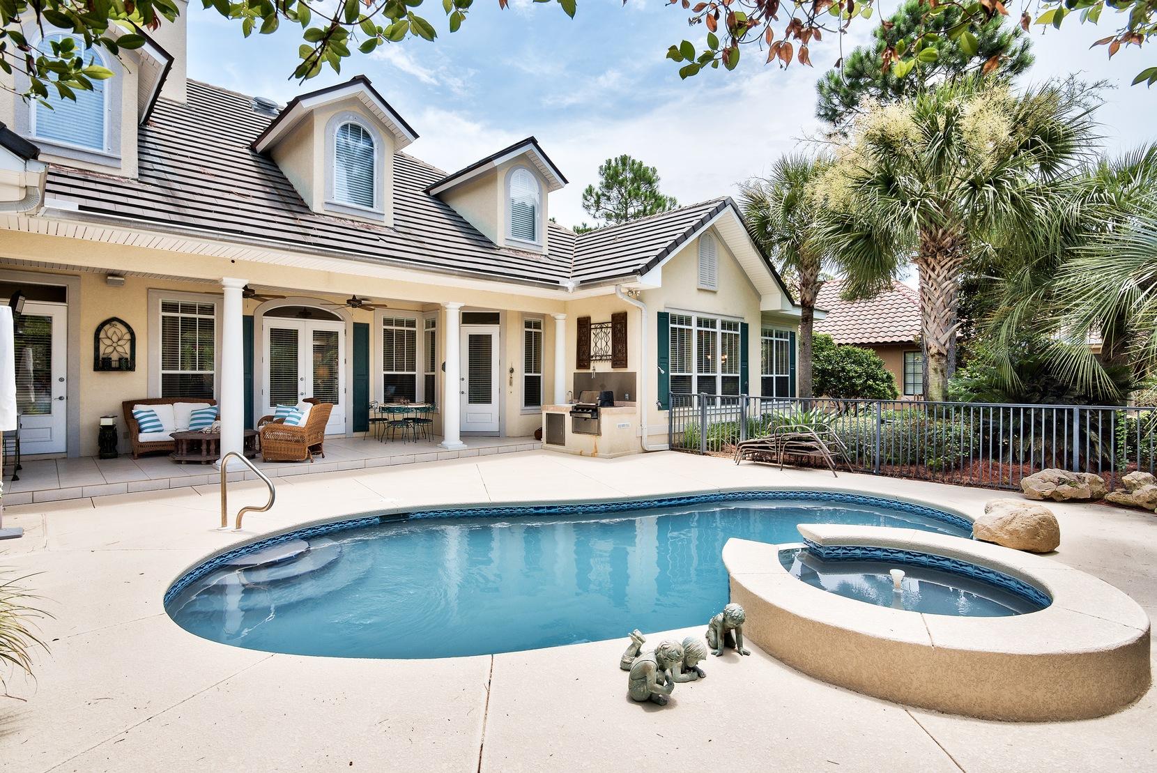 BAYTOWNE AVE EAST - Residential