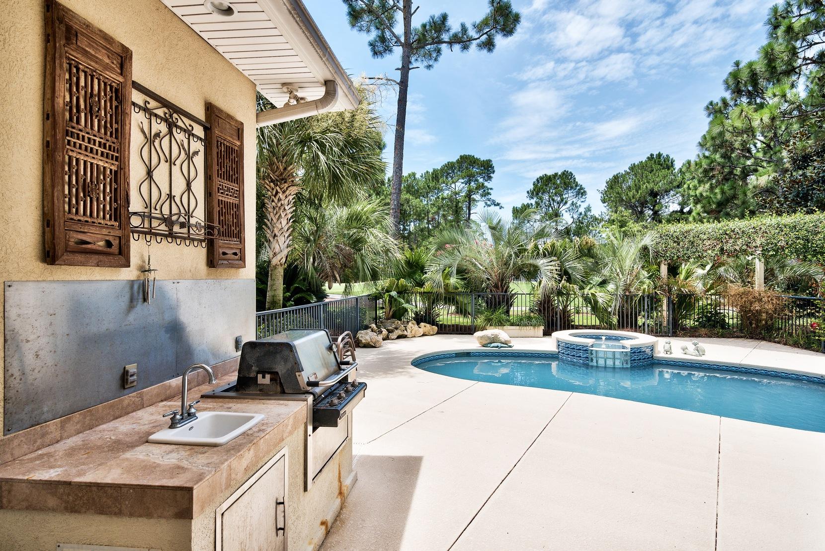 BAYTOWNE AVE EAST - Residential