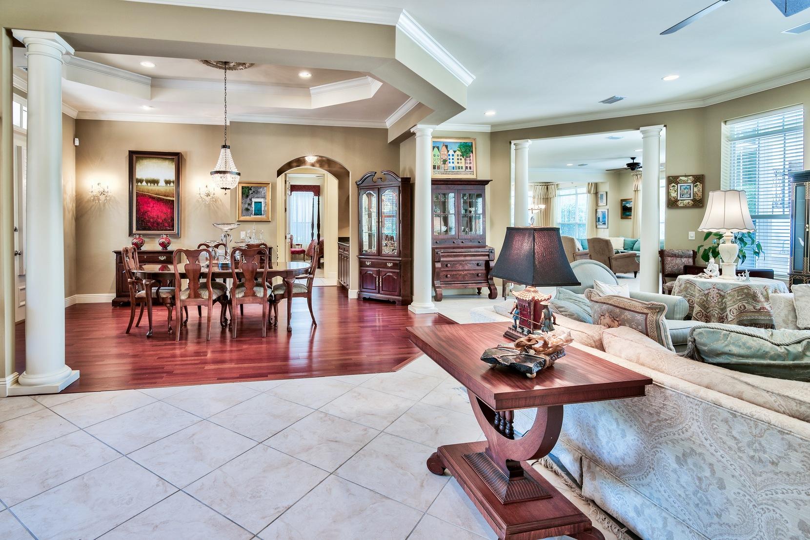 BAYTOWNE AVE EAST - Residential