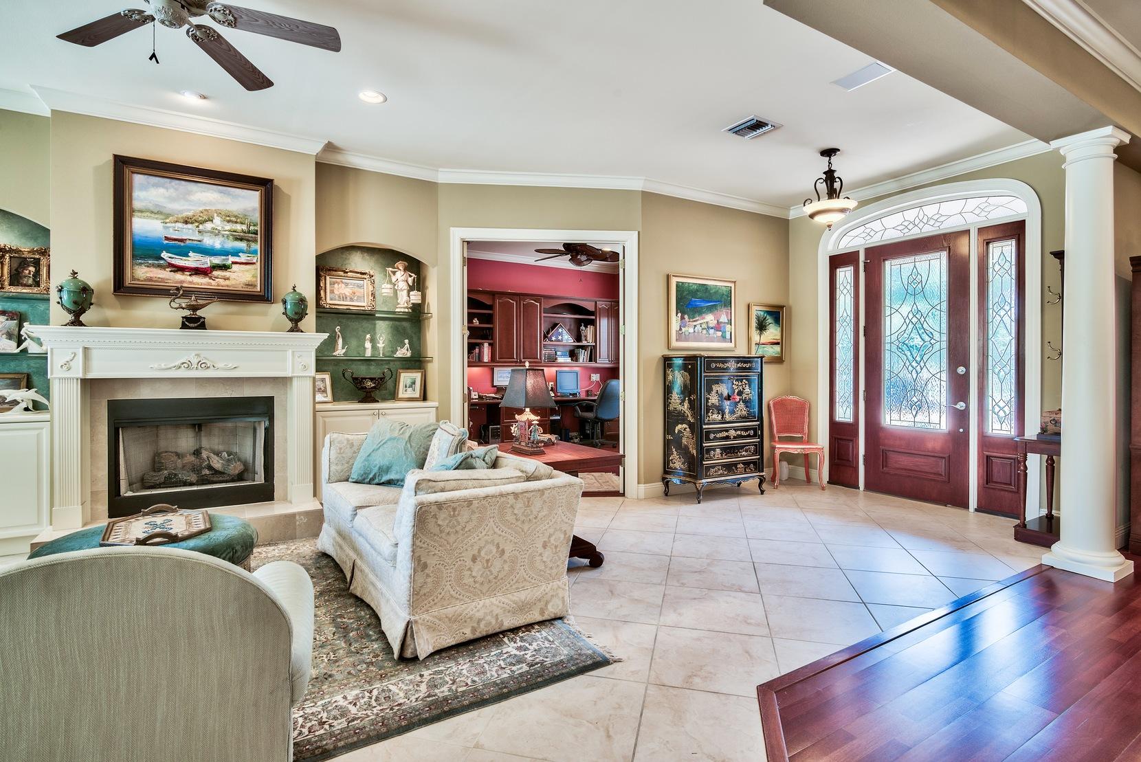 BAYTOWNE AVE EAST - Residential