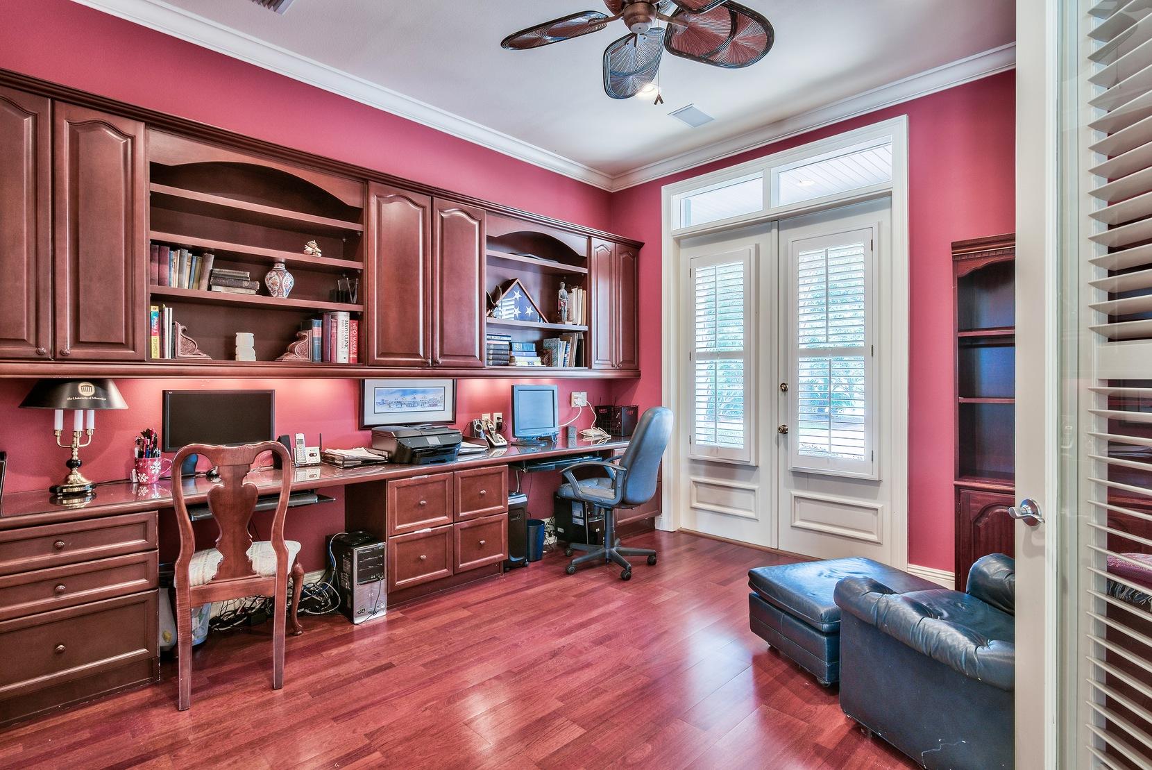 BAYTOWNE AVE EAST - Residential