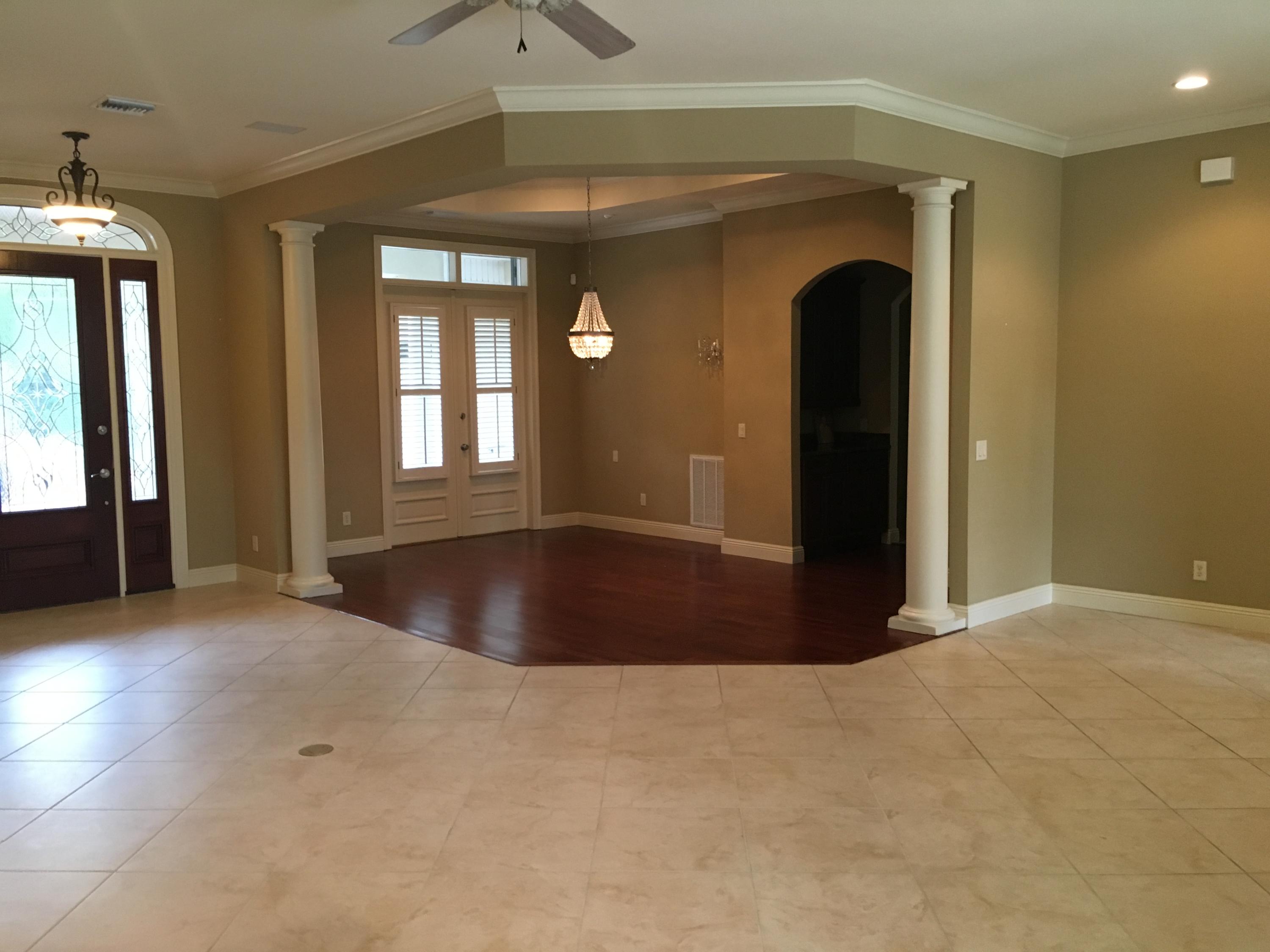 BAYTOWNE AVE EAST - Residential