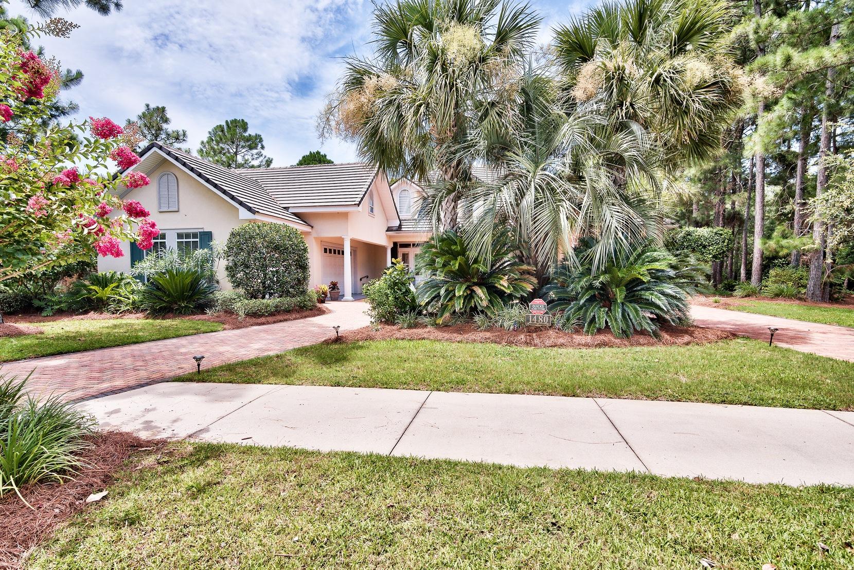 BAYTOWNE AVE EAST - Residential