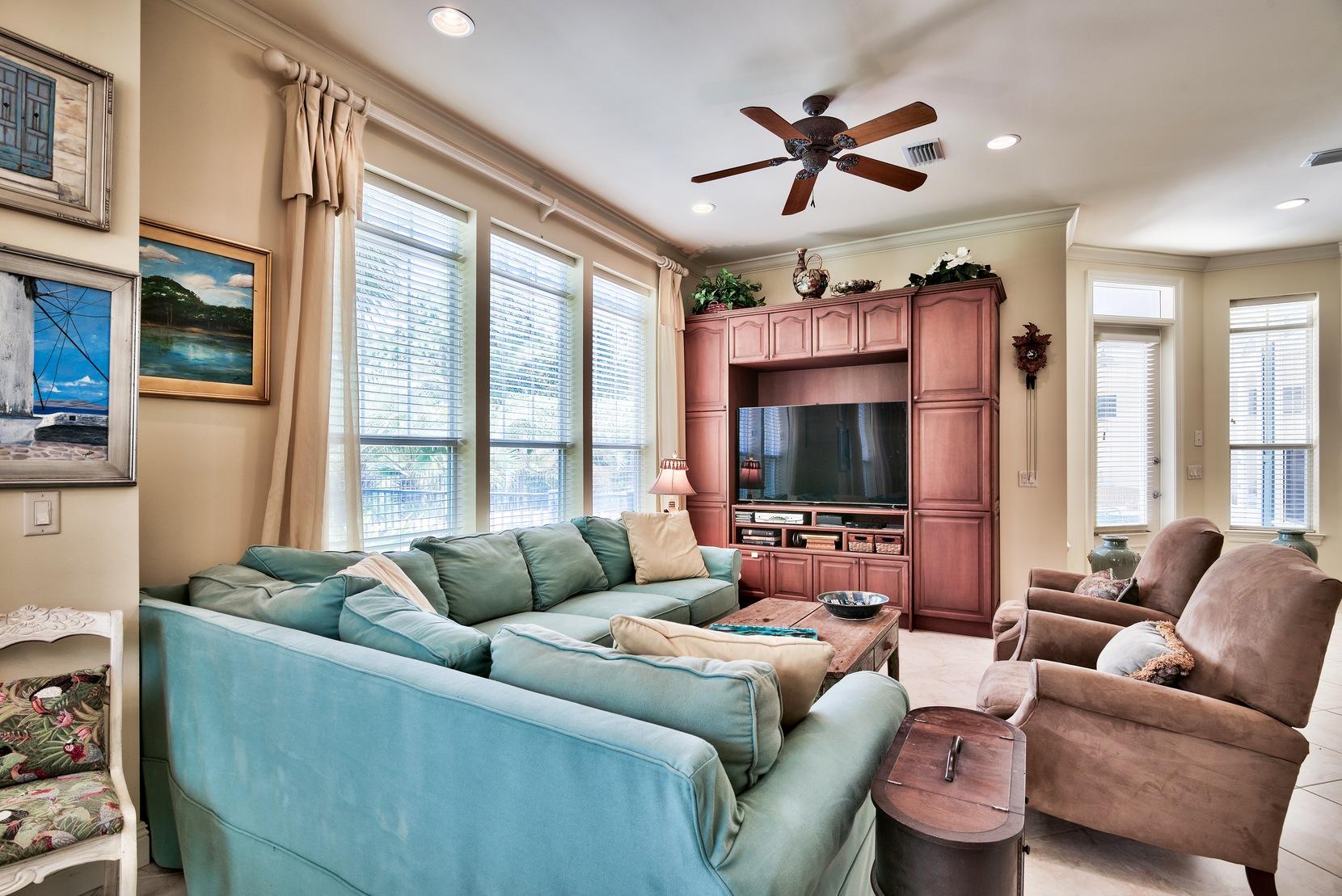 BAYTOWNE AVE EAST - Residential