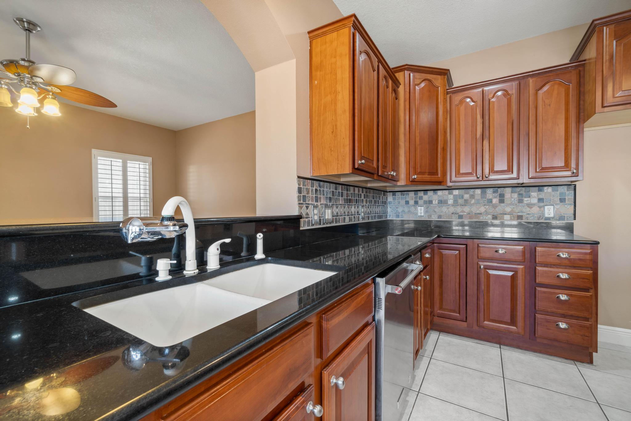 SAVANNAH PLANTATION - Residential