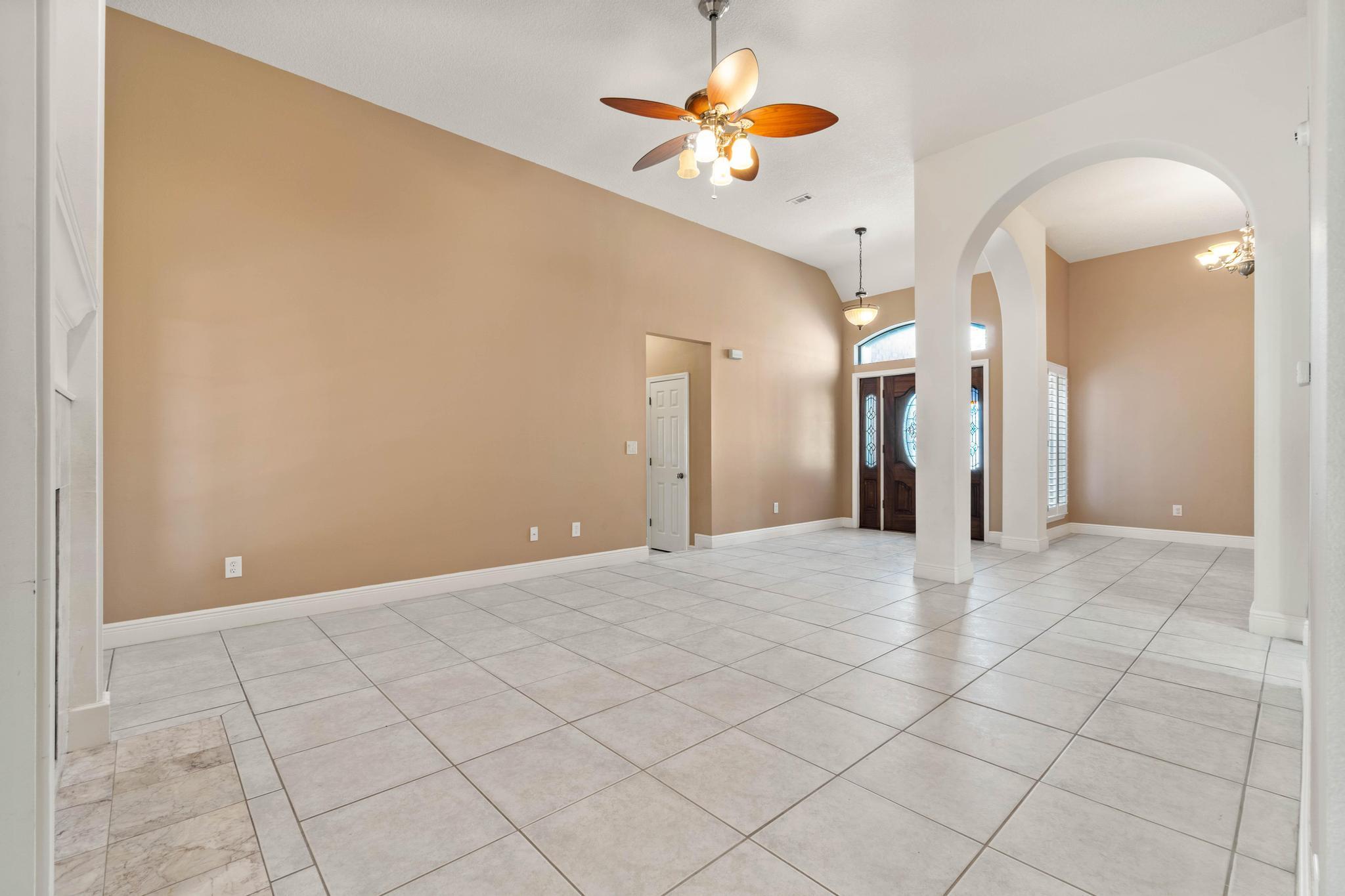 SAVANNAH PLANTATION - Residential