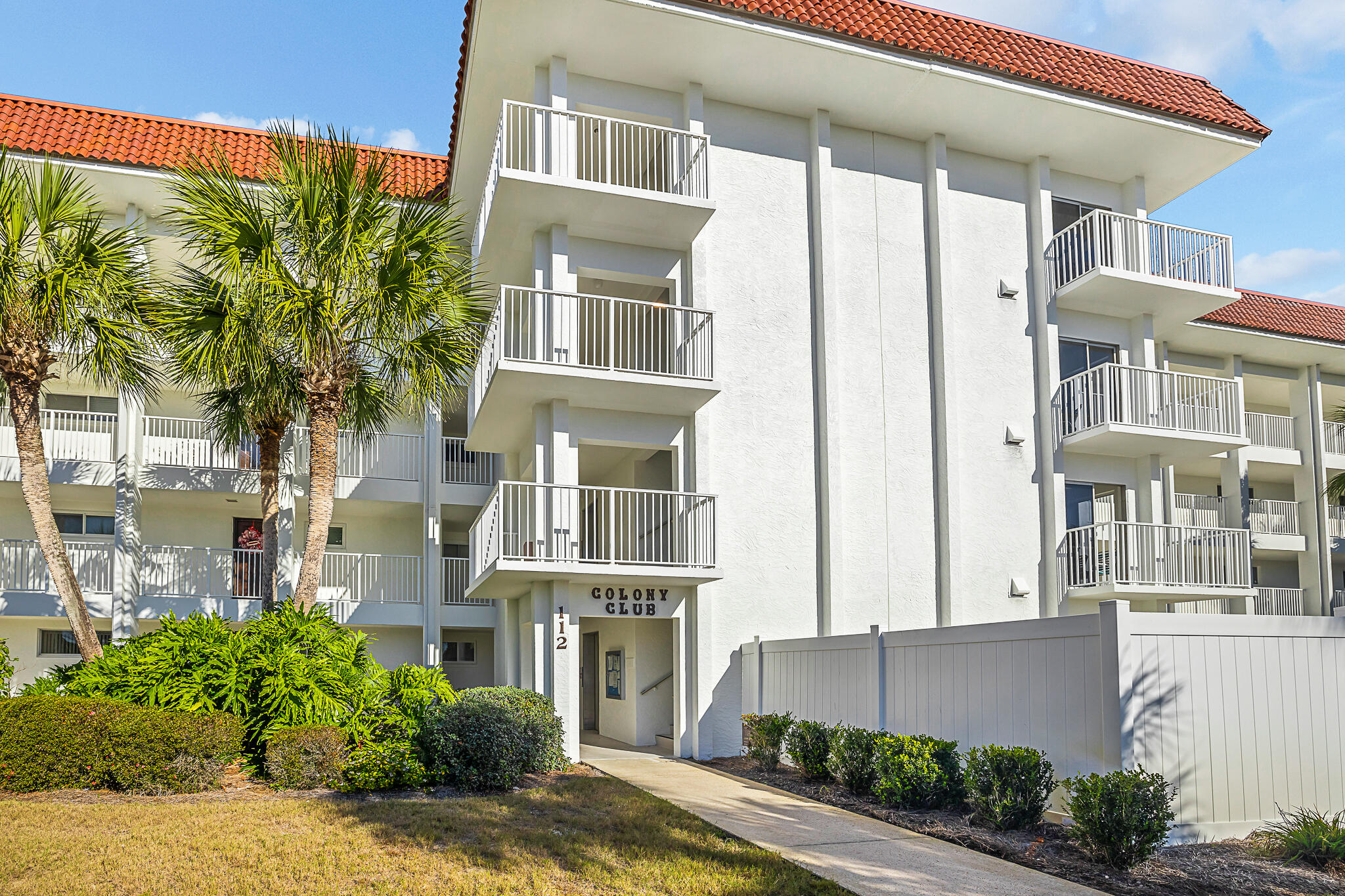 LEISURE 1 CONDO - Residential