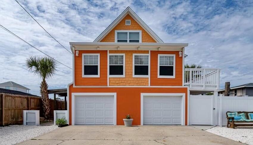 HOLIDAY BEACH - Residential