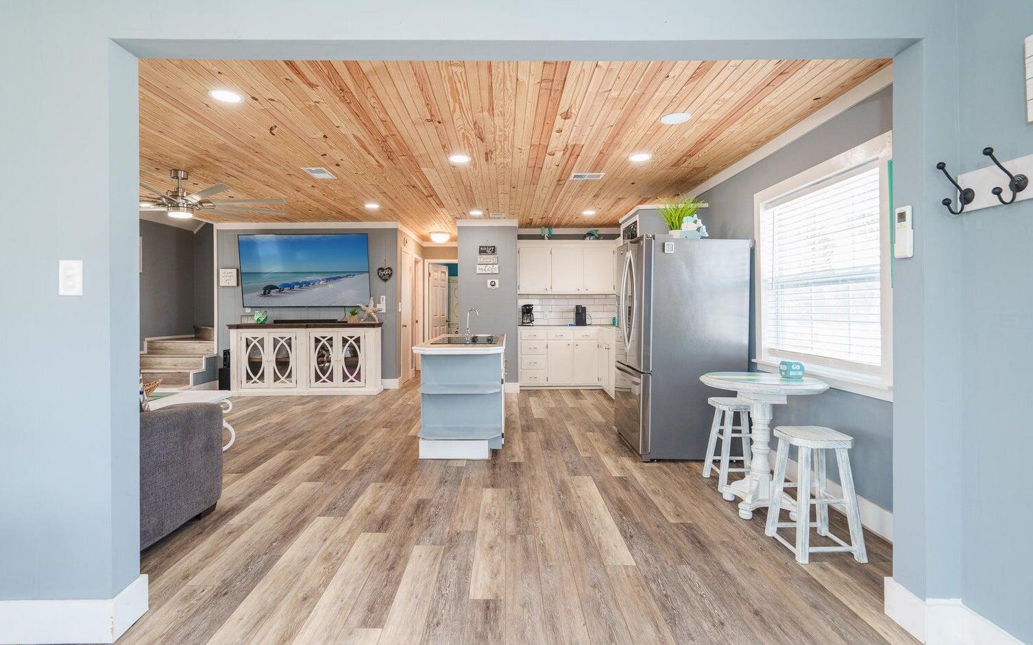 HOLIDAY BEACH - Residential