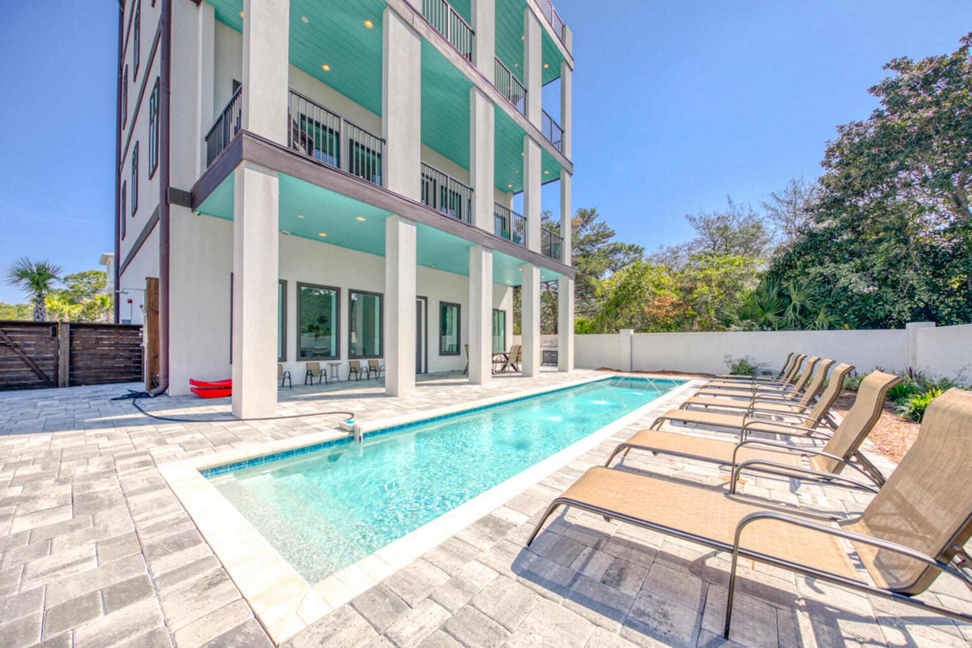 FRANGISTA BEACH 2ND ADDN - Residential