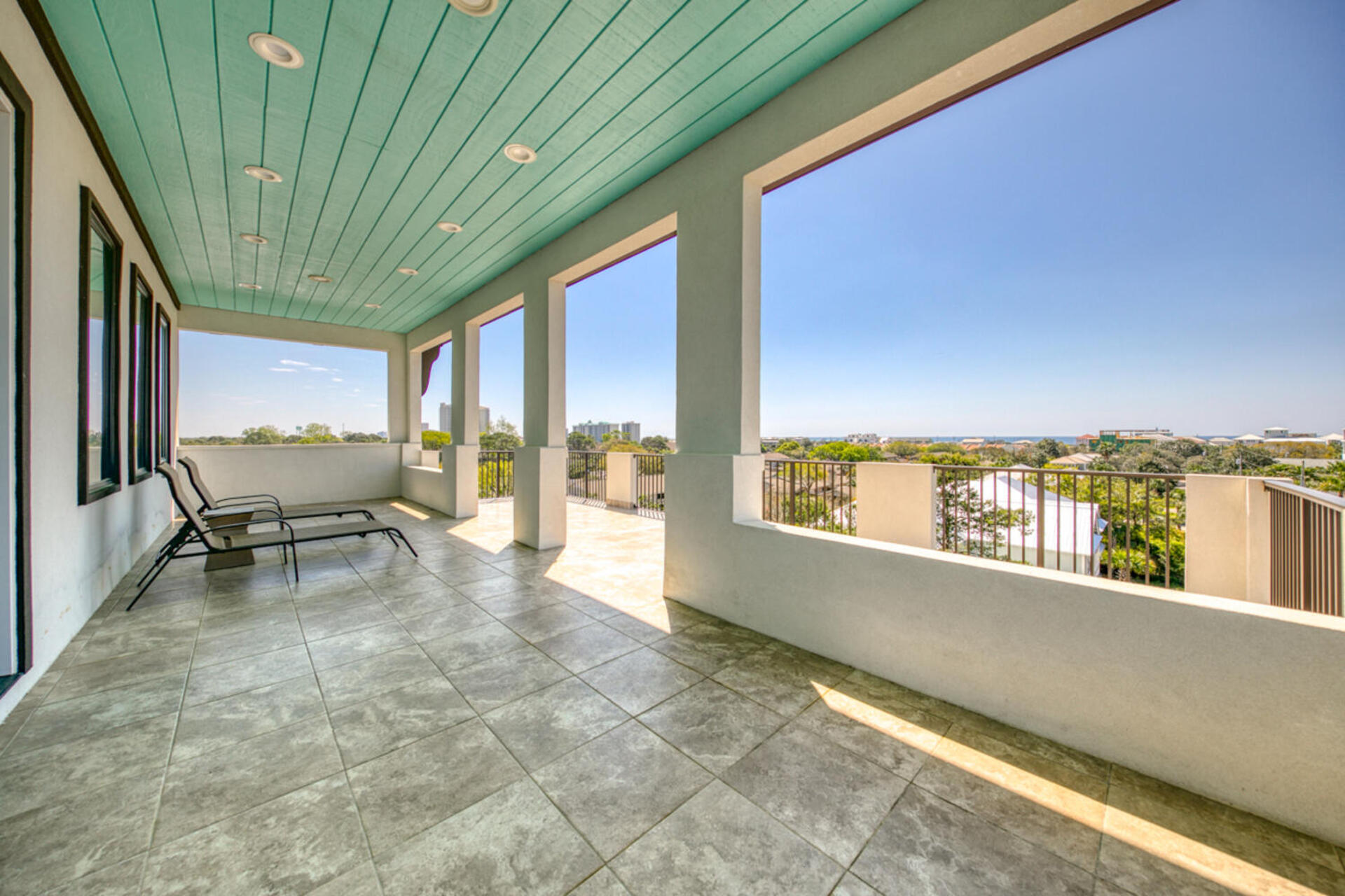 FRANGISTA BEACH 2ND ADDN - Residential