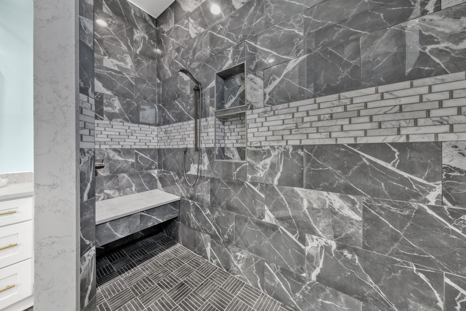 FRANGISTA BEACH 2ND ADDN - Residential