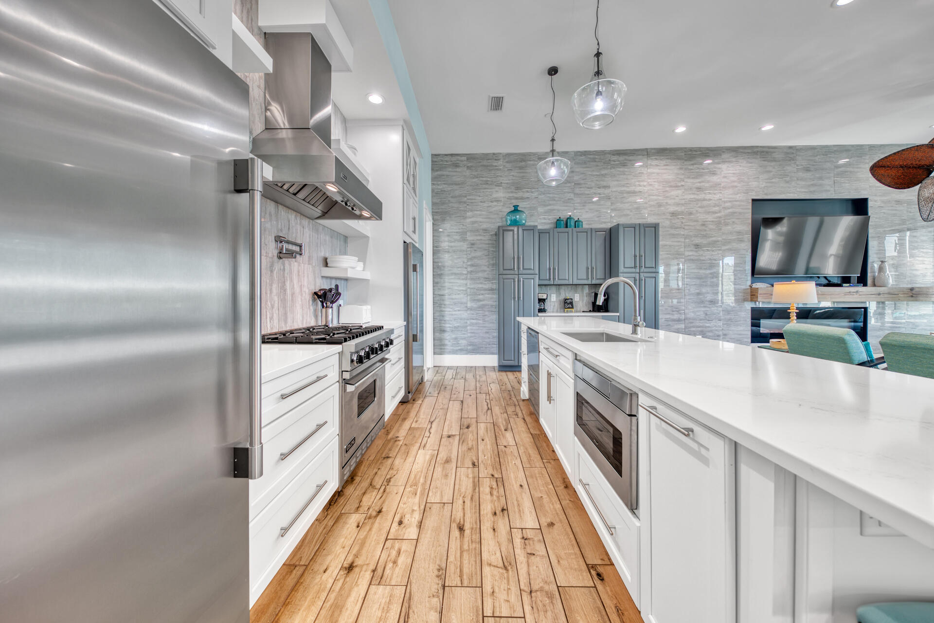 FRANGISTA BEACH 2ND ADDN - Residential