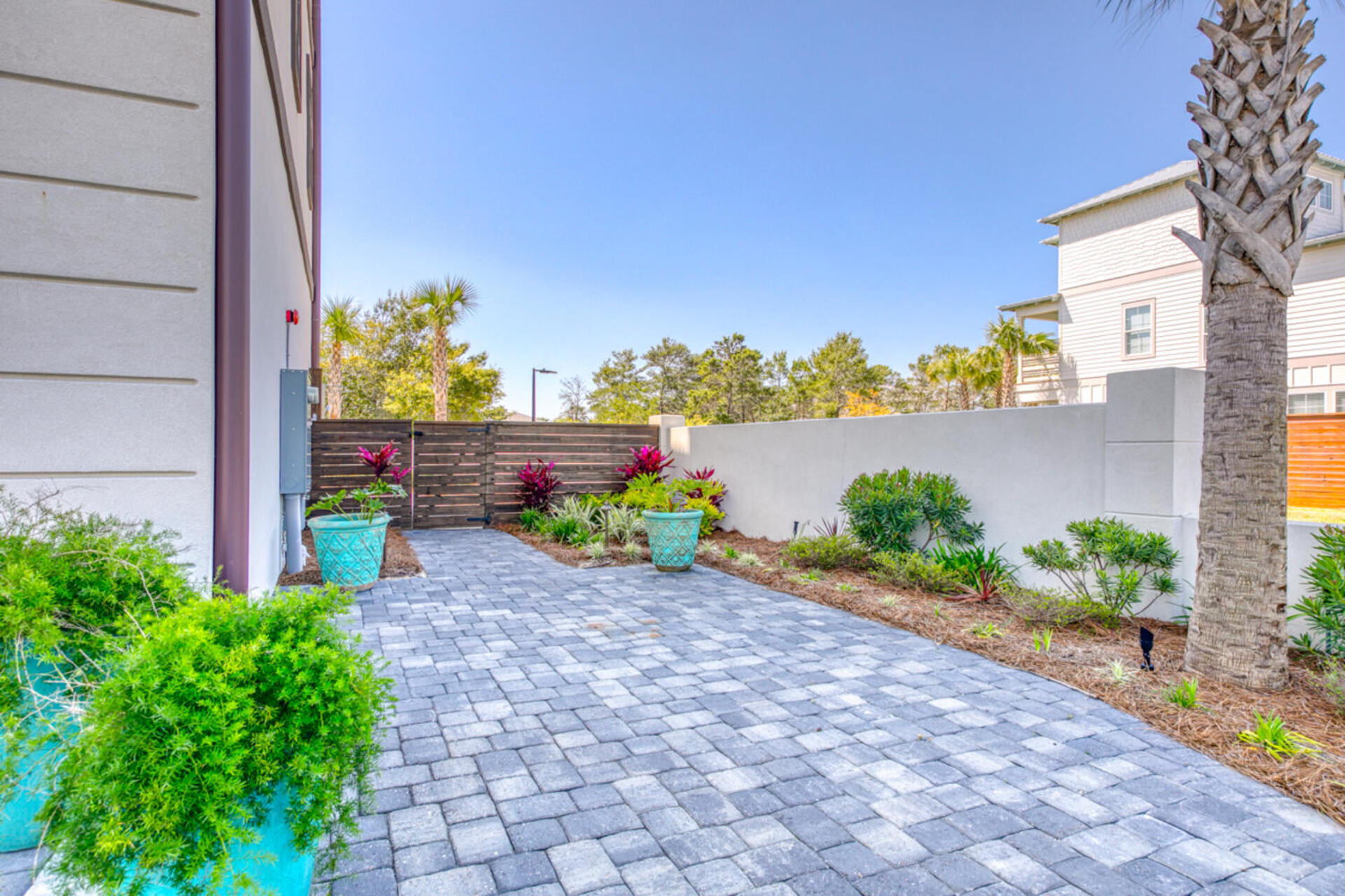 FRANGISTA BEACH 2ND ADDN - Residential