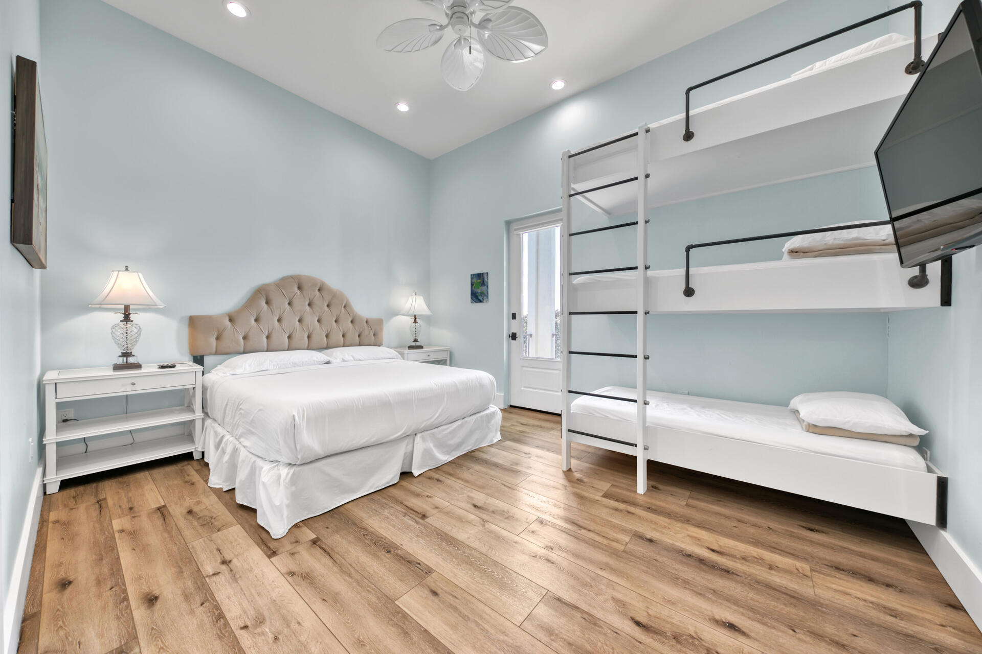 FRANGISTA BEACH 2ND ADDN - Residential