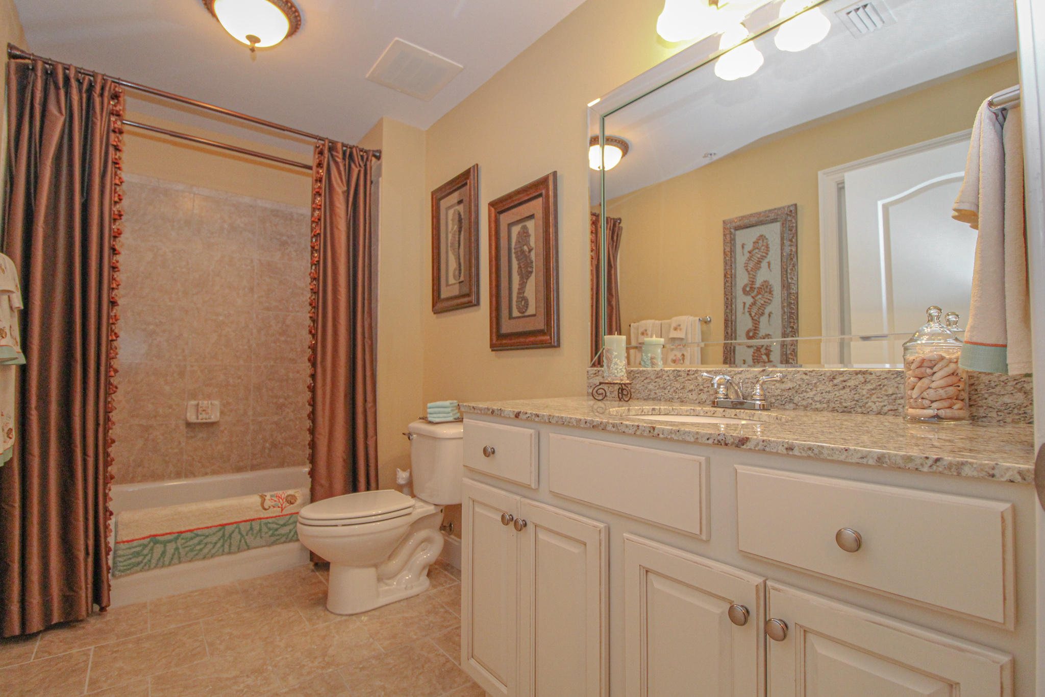 PRESIDIO YACHT CLUB - Residential