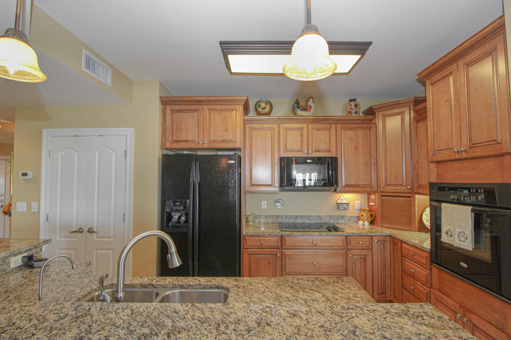 PRESIDIO YACHT CLUB - Residential