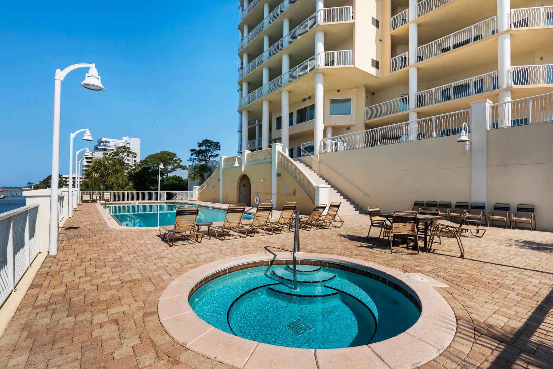 PRESIDIO YACHT CLUB - Residential