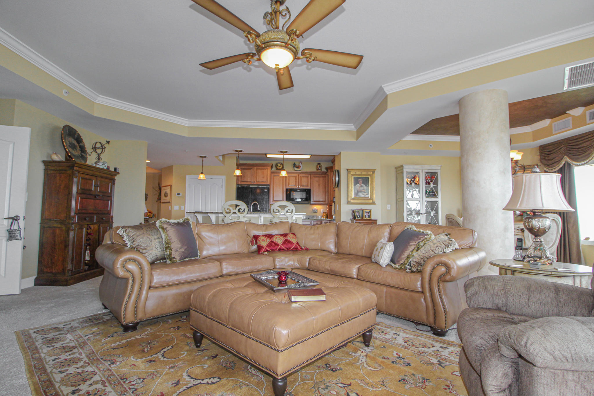 PRESIDIO YACHT CLUB - Residential