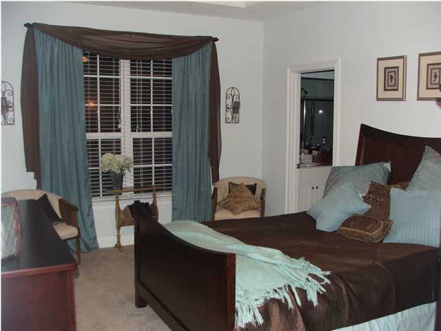 SHADOW PINES - Residential Lease