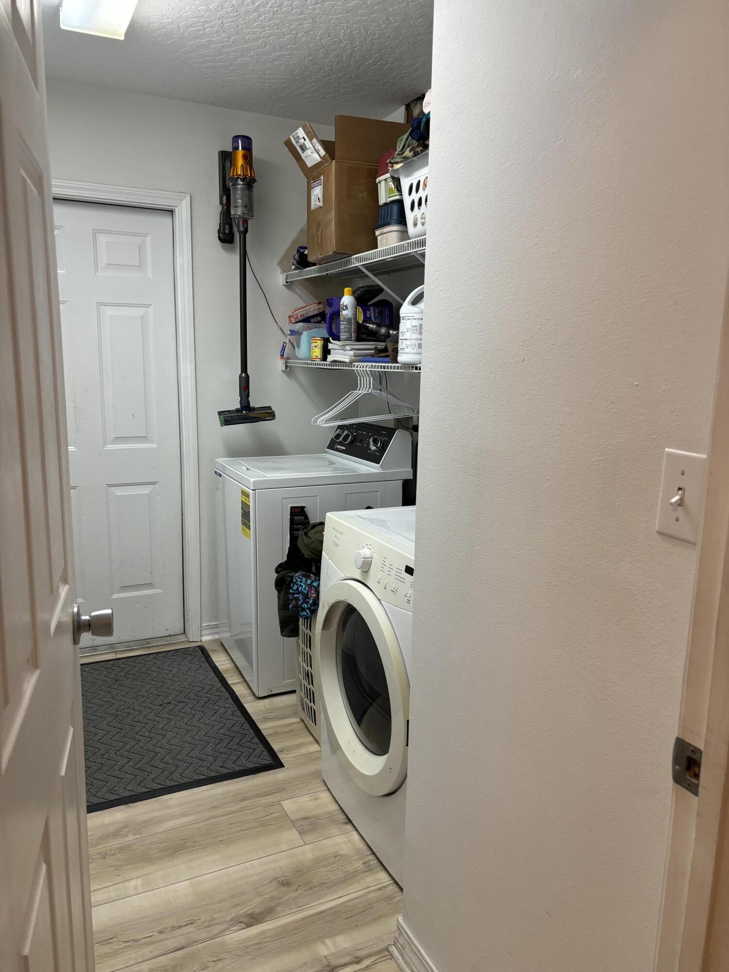 WYNNEHAVEN BEACH ESTATES - Residential