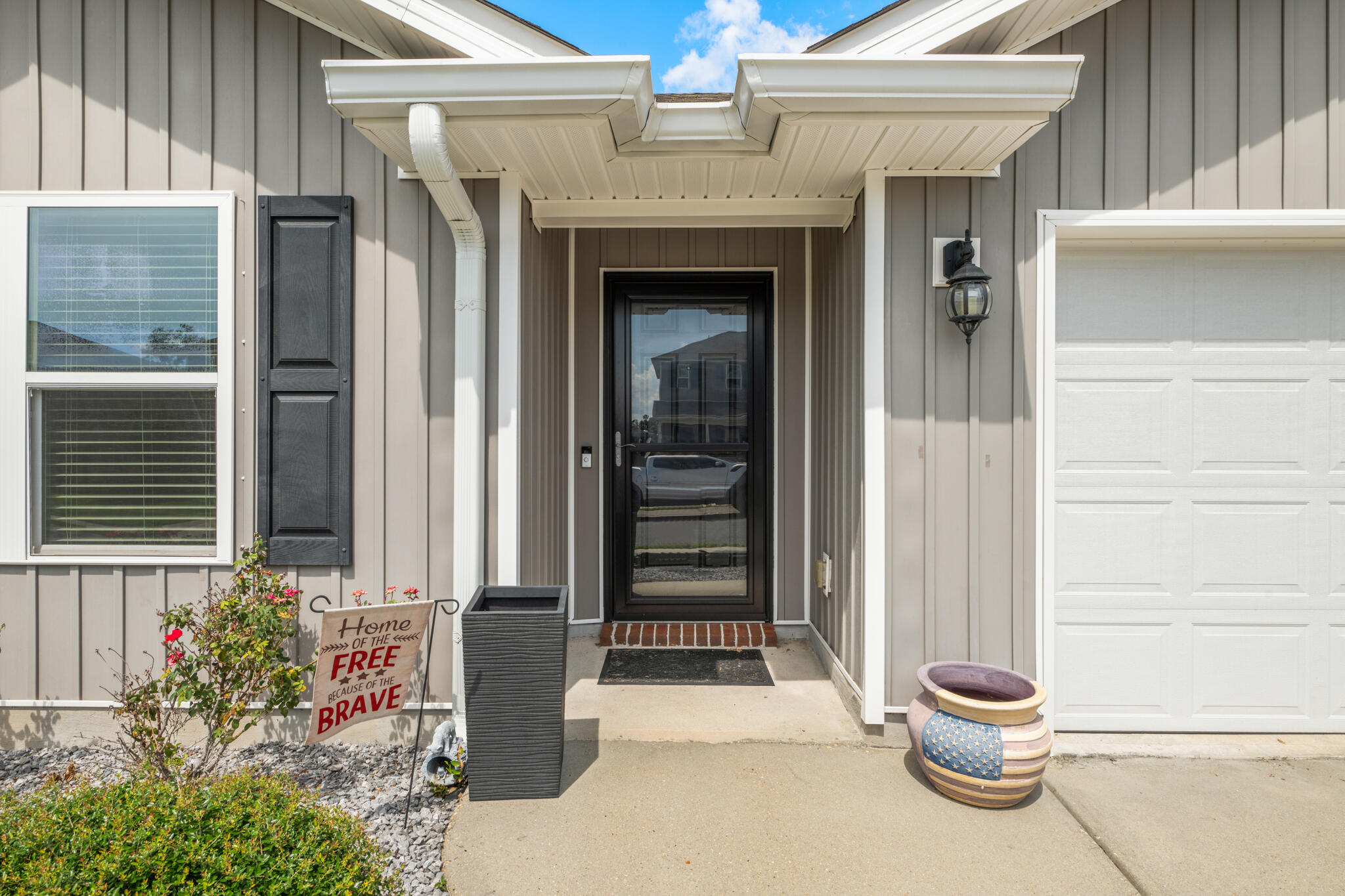 MAGNOLIA BEND - Residential