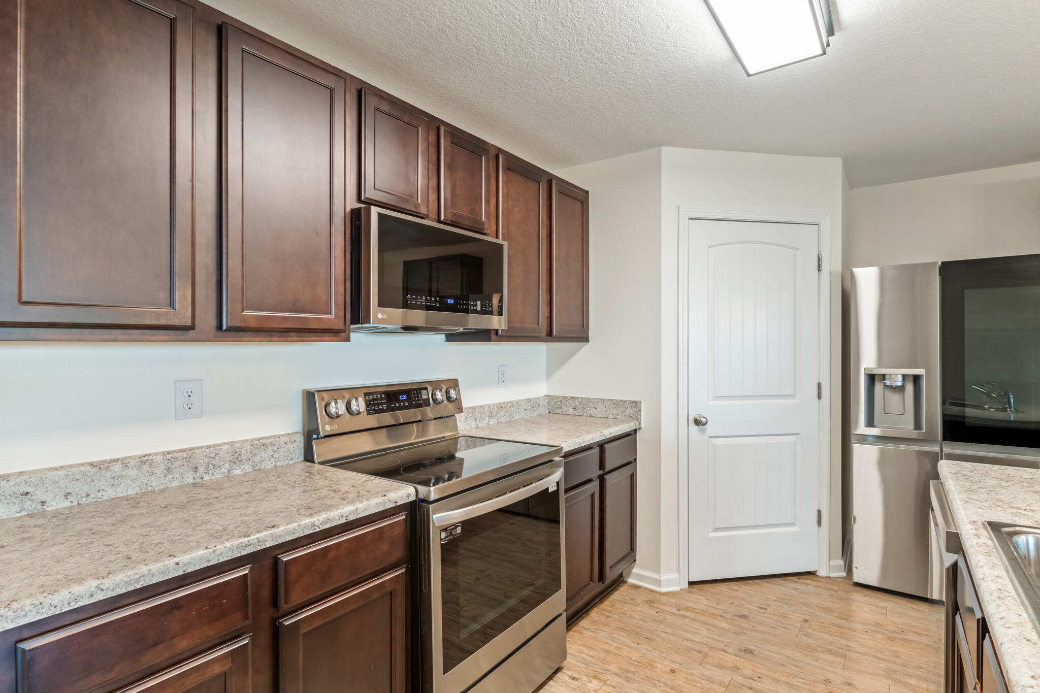 MAGNOLIA BEND - Residential