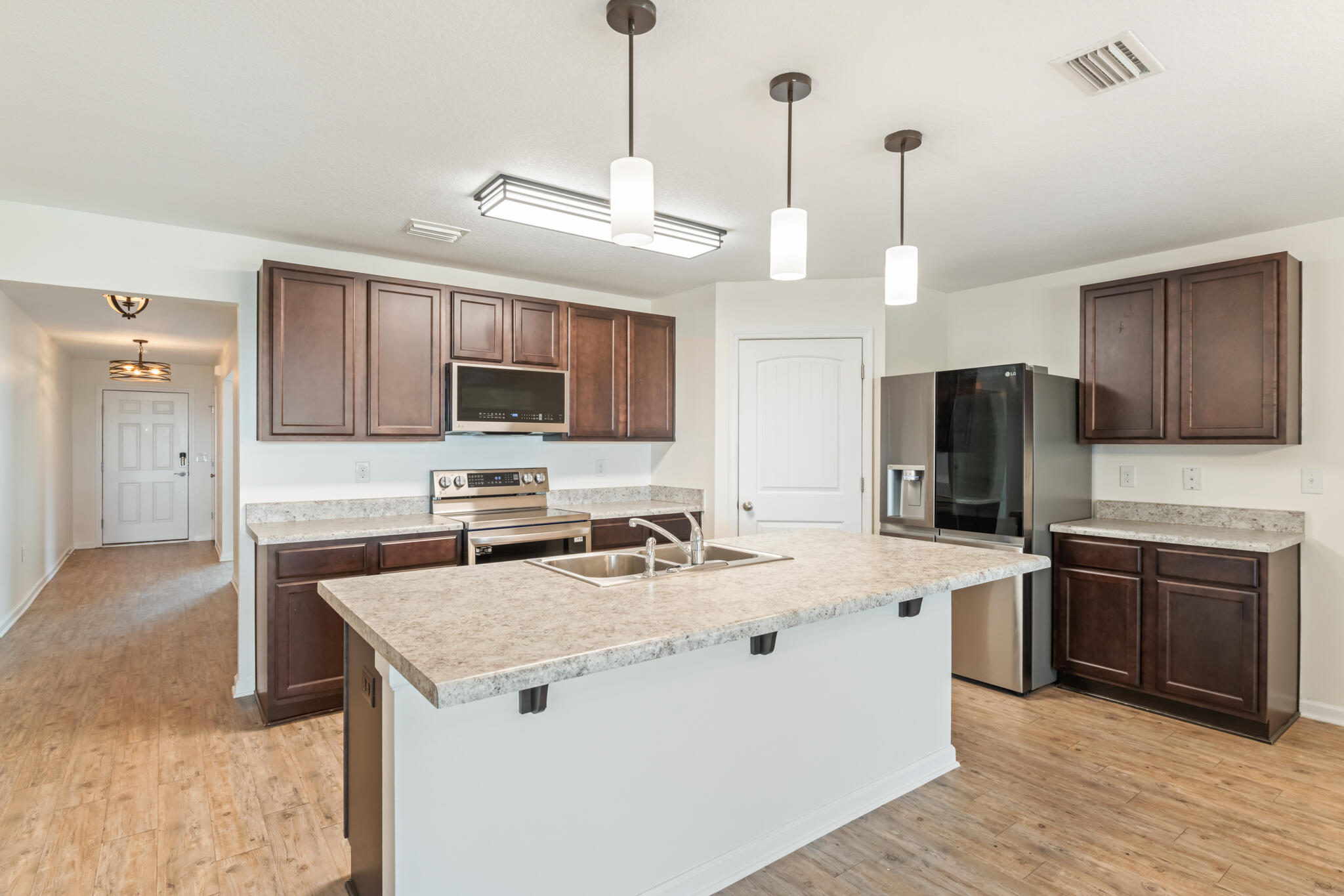 MAGNOLIA BEND - Residential