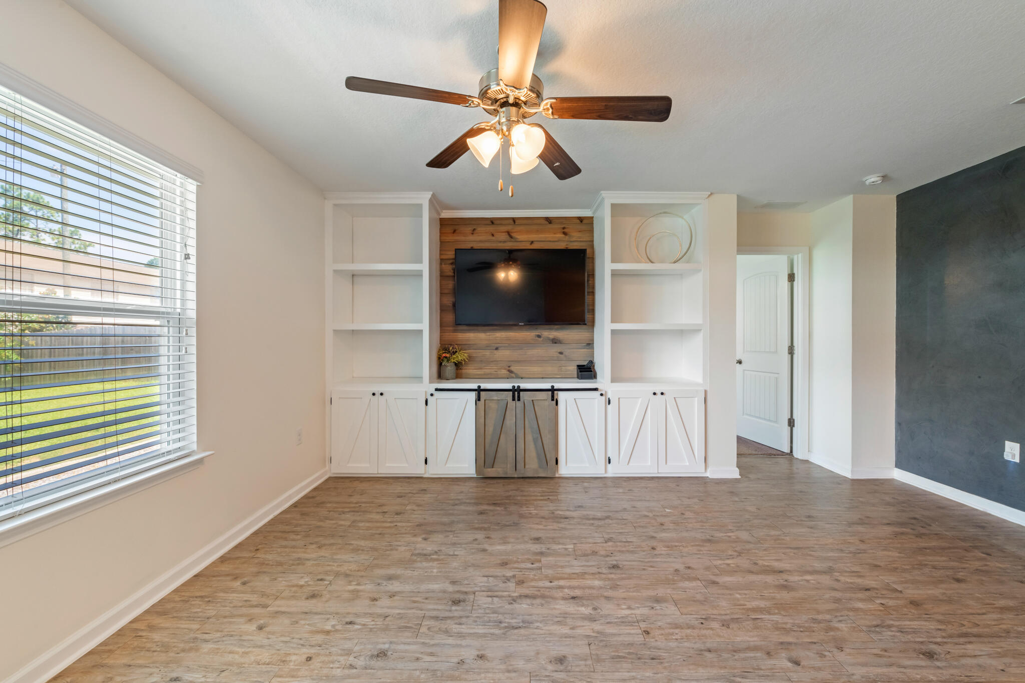MAGNOLIA BEND - Residential