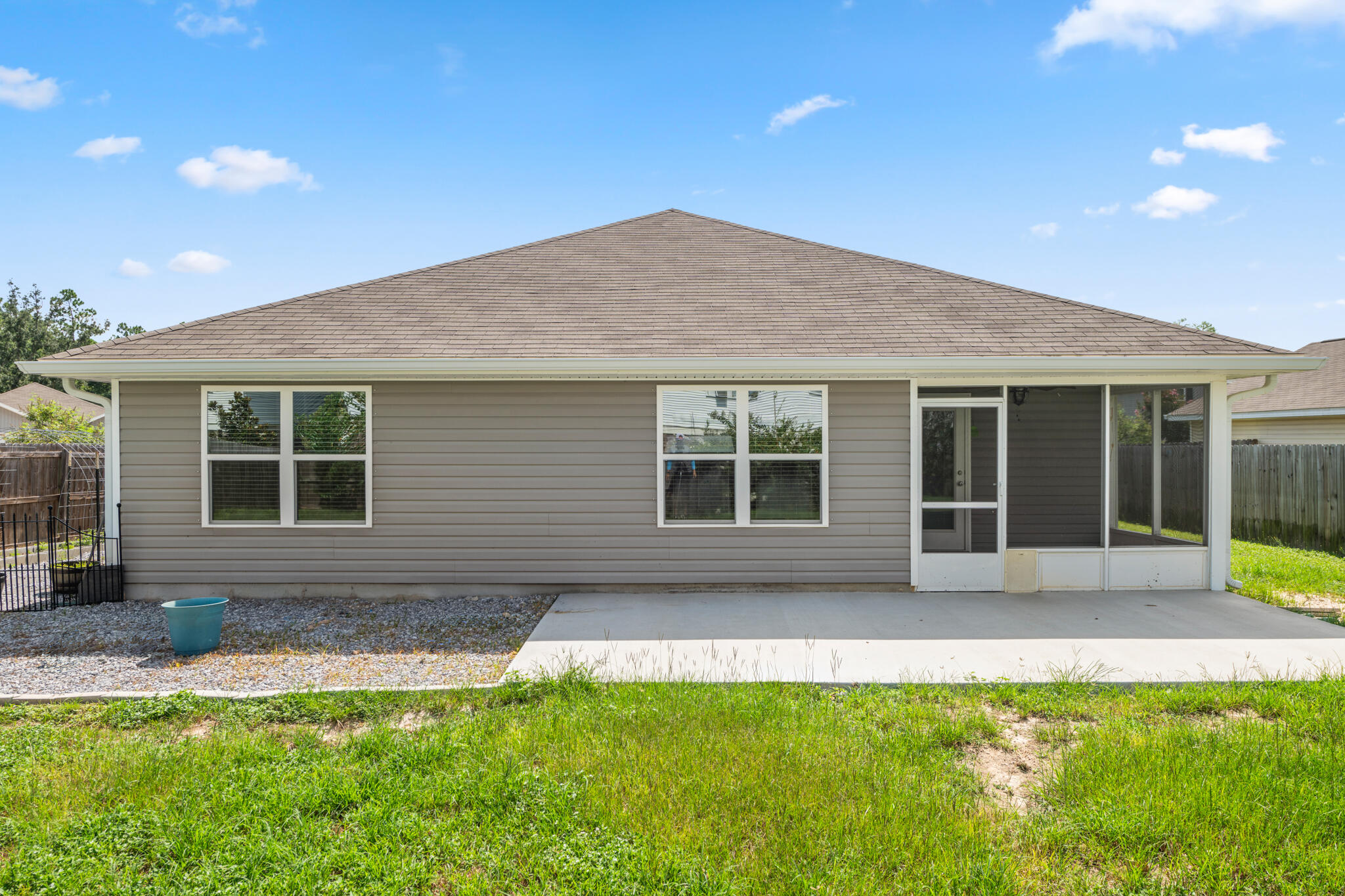 MAGNOLIA BEND - Residential