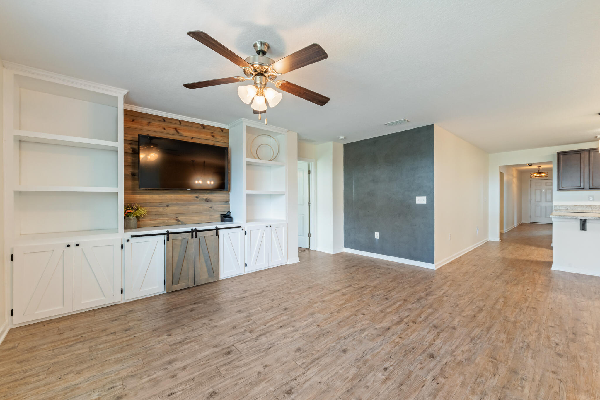 MAGNOLIA BEND - Residential