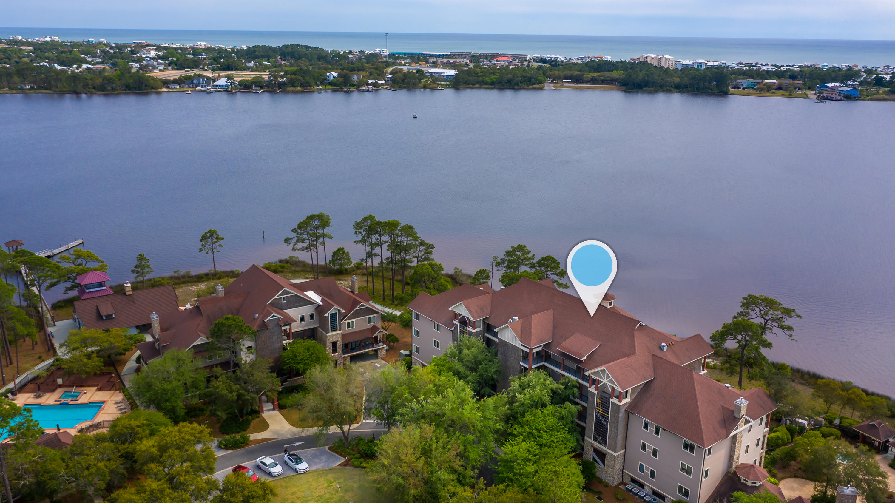 LAKESIDE LODGE AT PROSPECT POINT - Residential