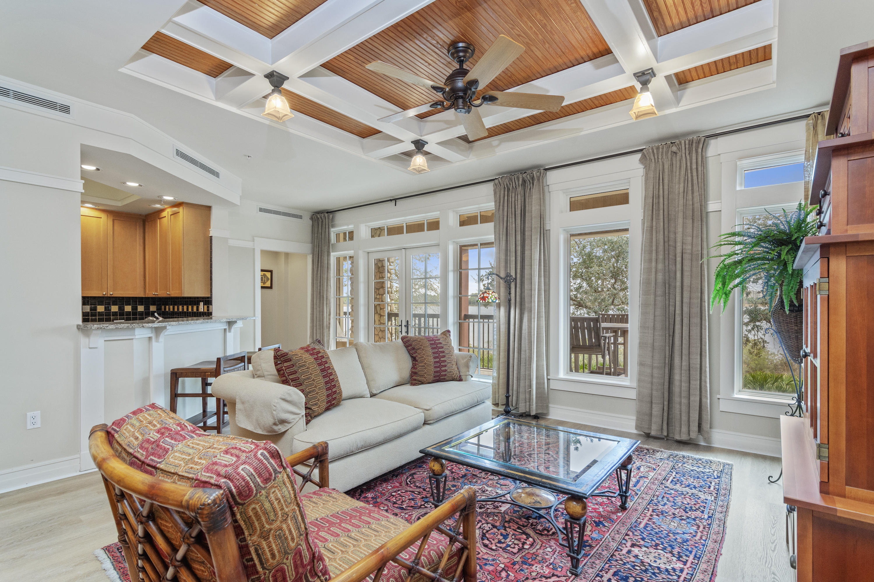 LAKESIDE LODGE AT PROSPECT POINT - Residential