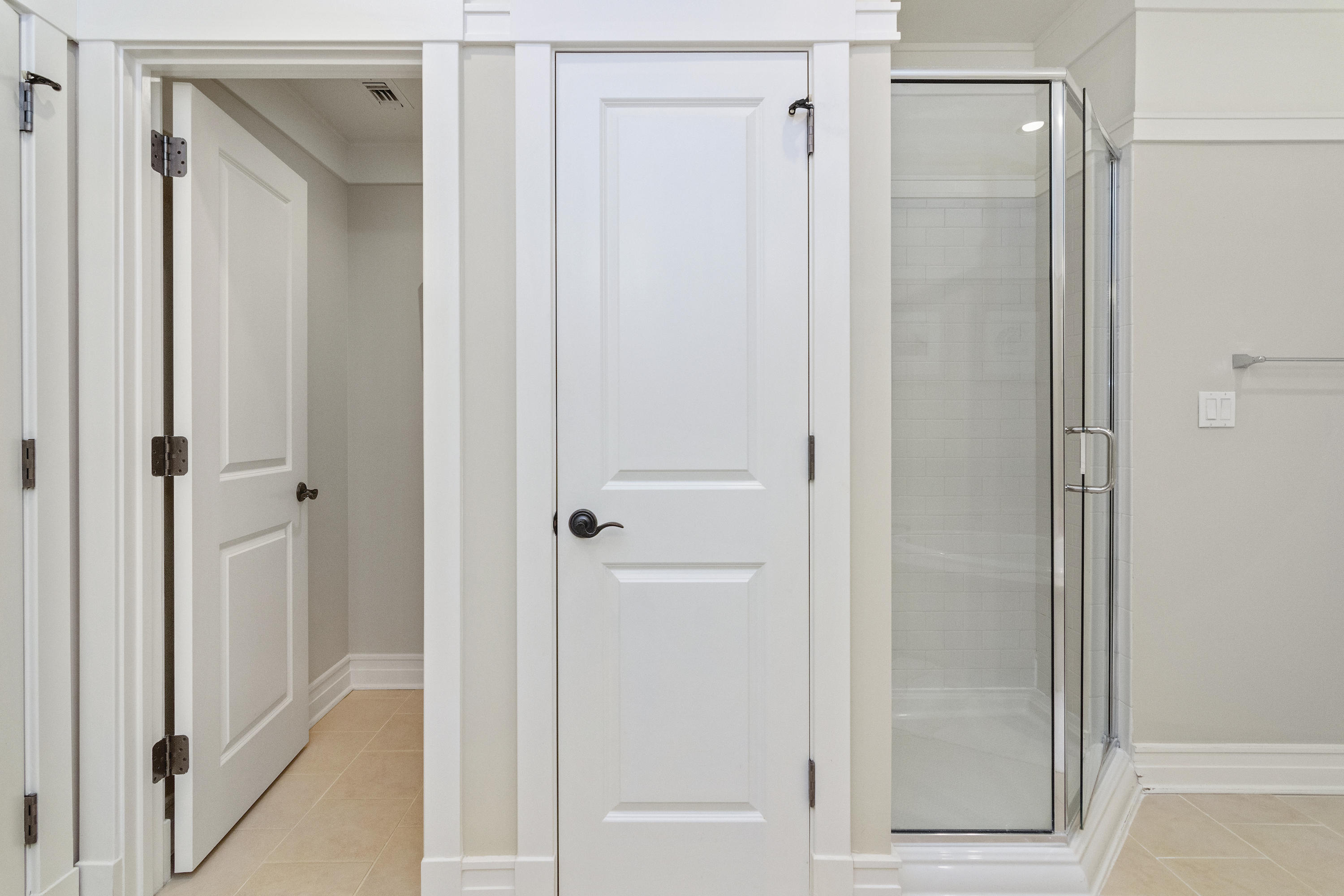 LAKESIDE LODGE AT PROSPECT POINT - Residential