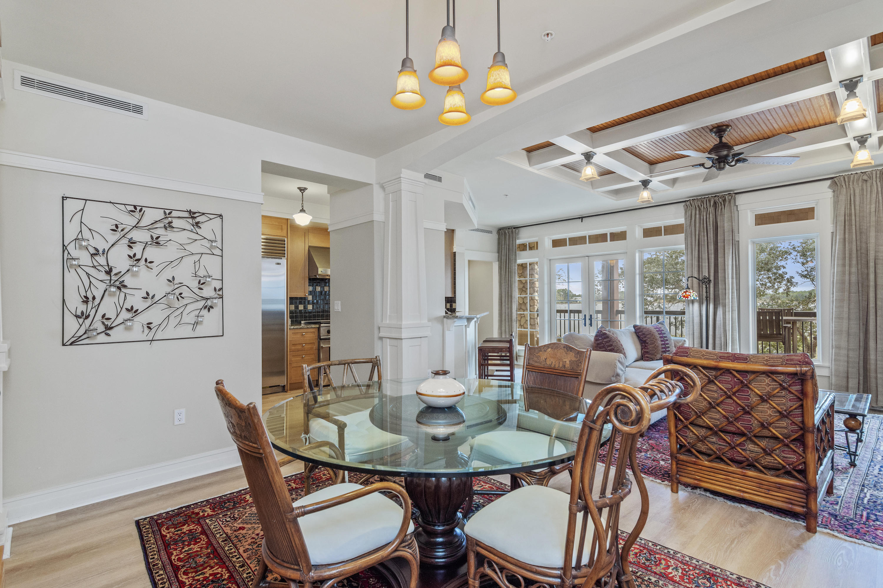 LAKESIDE LODGE AT PROSPECT POINT - Residential