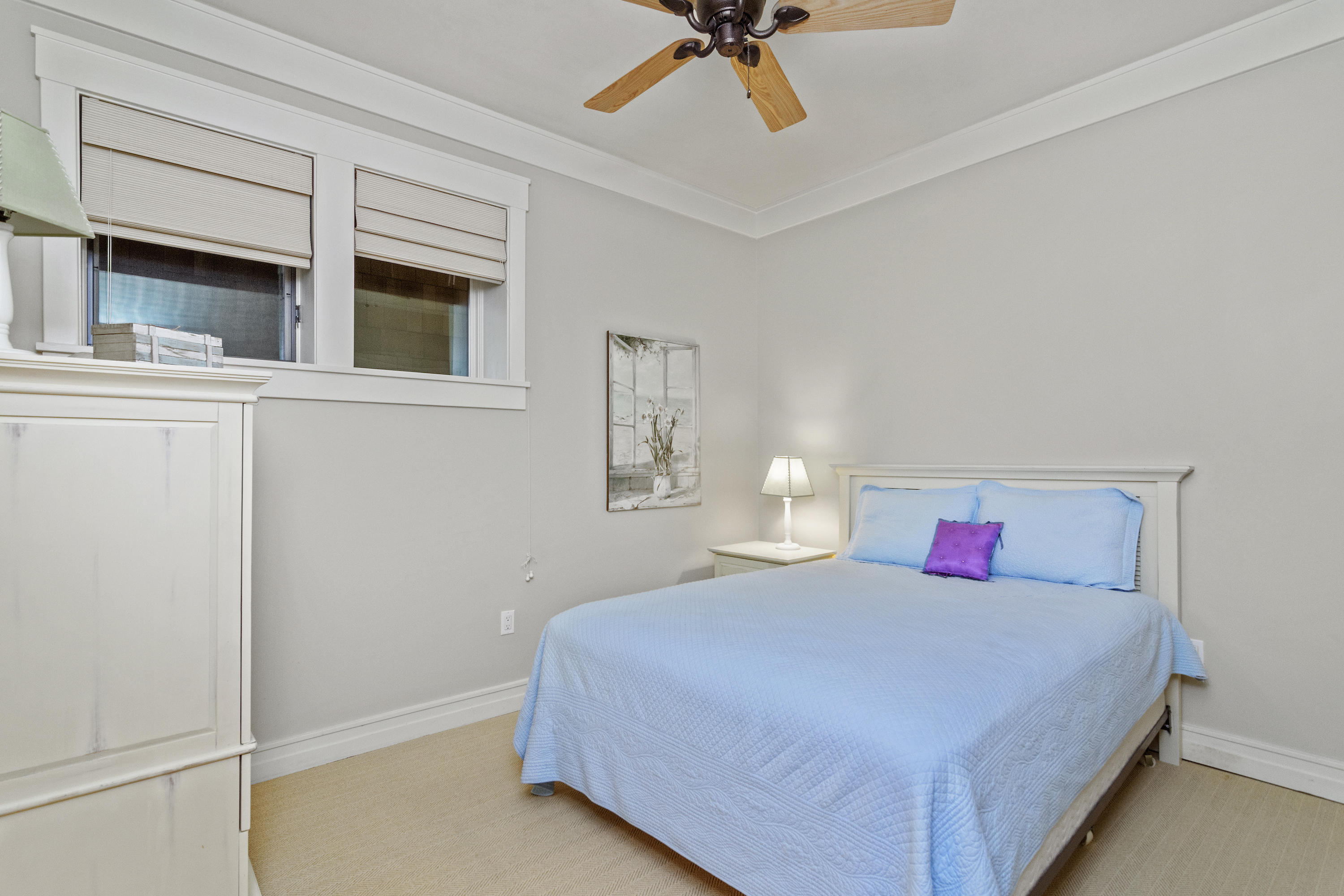 LAKESIDE LODGE AT PROSPECT POINT - Residential