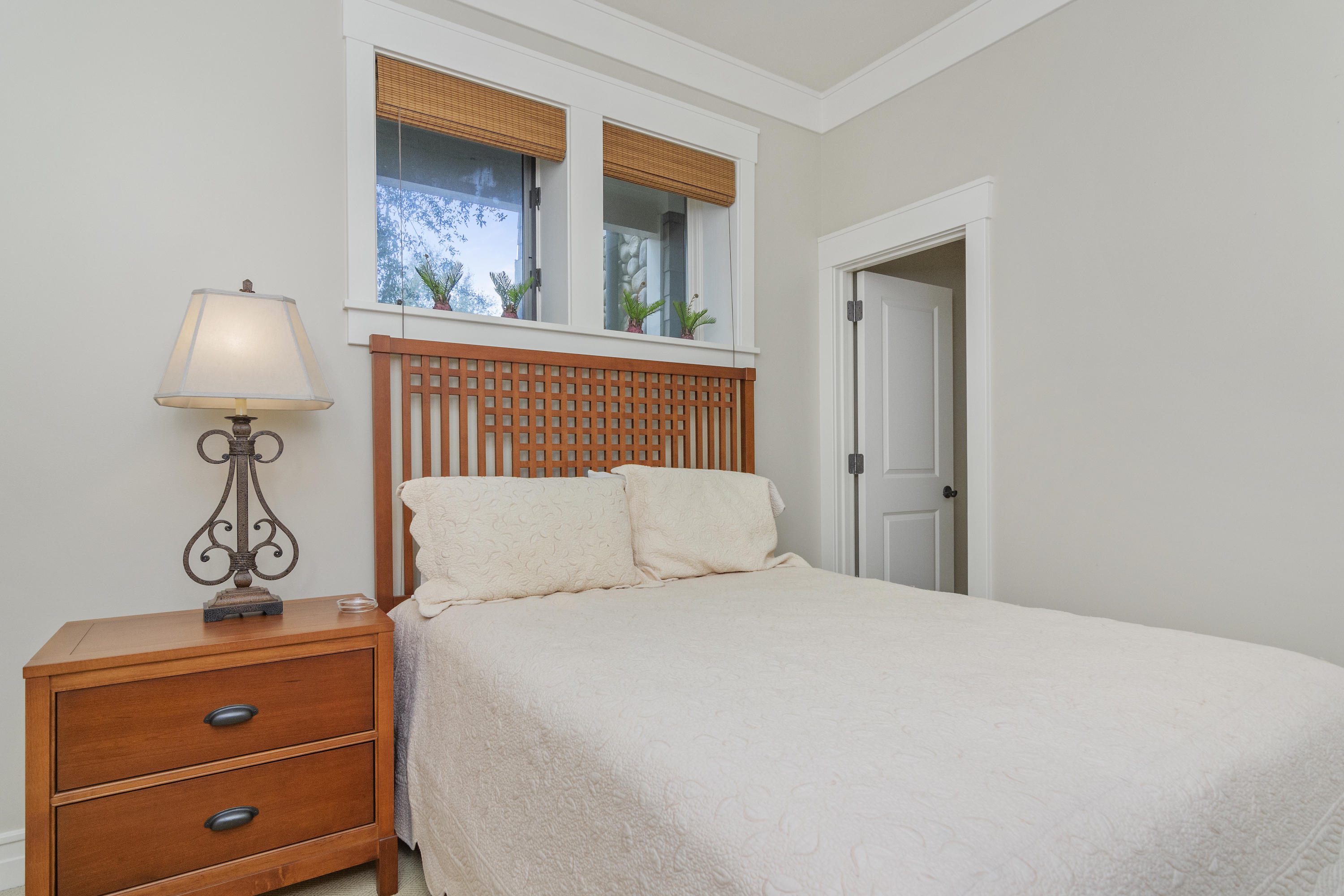 LAKESIDE LODGE AT PROSPECT POINT - Residential