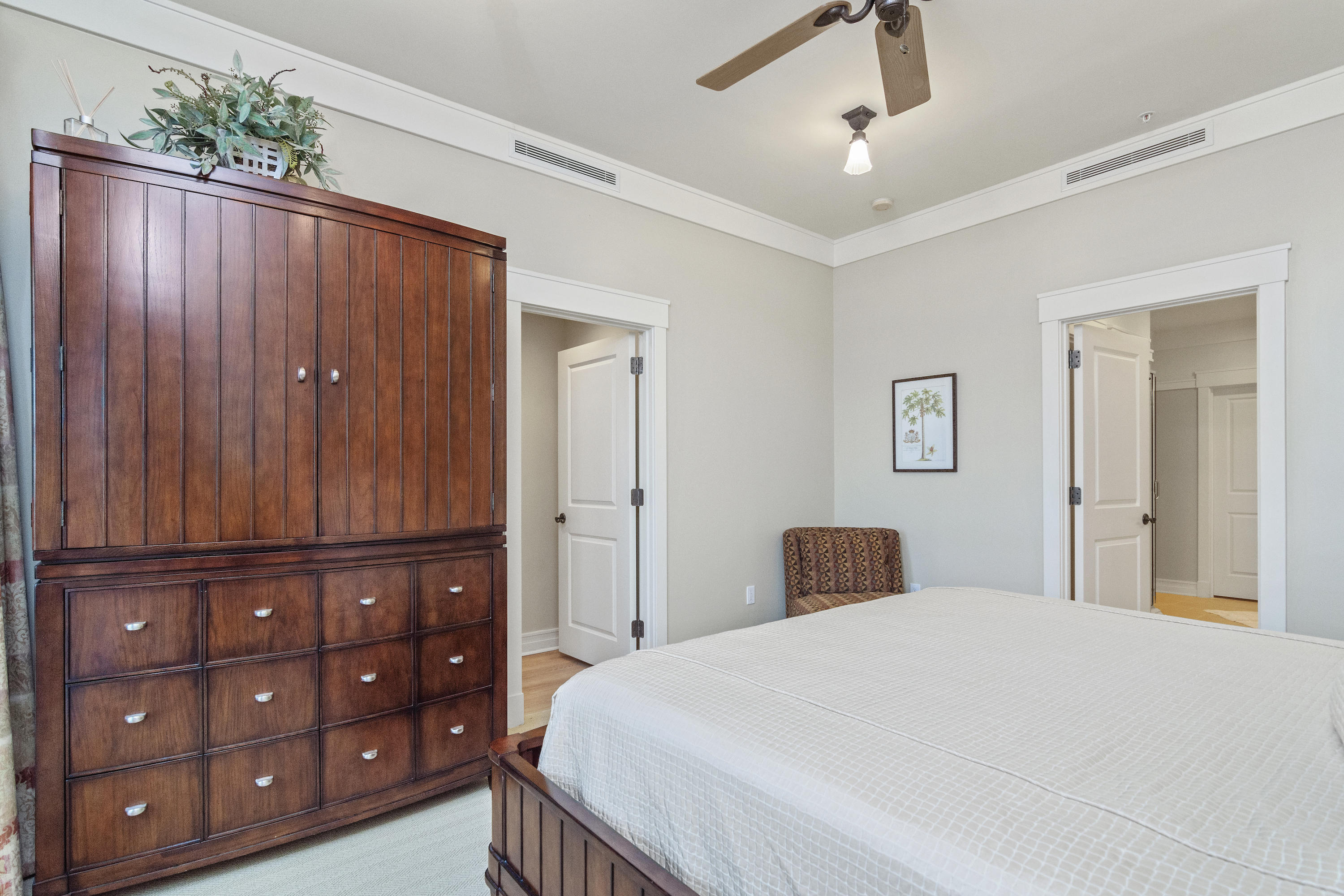 LAKESIDE LODGE AT PROSPECT POINT - Residential