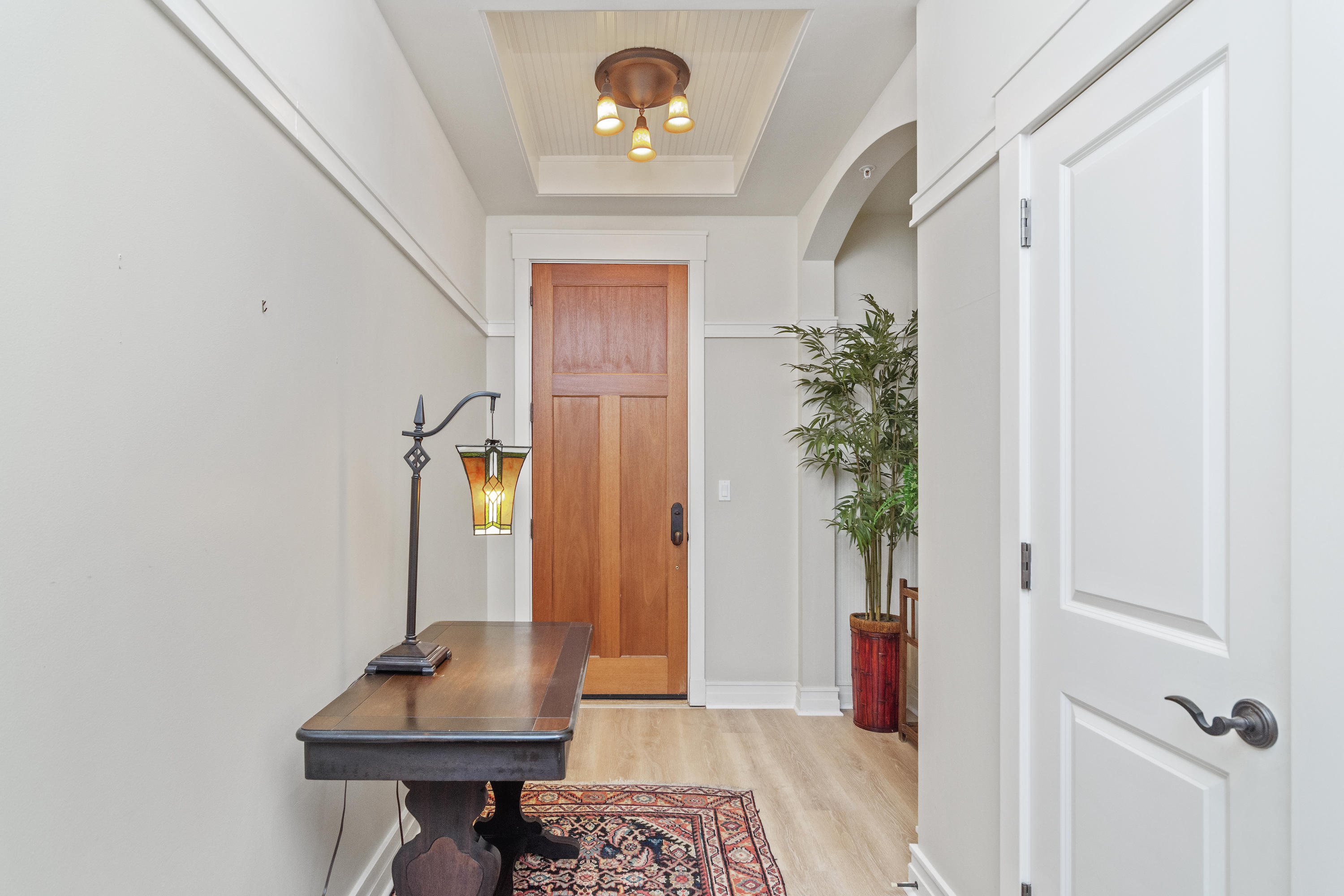 LAKESIDE LODGE AT PROSPECT POINT - Residential