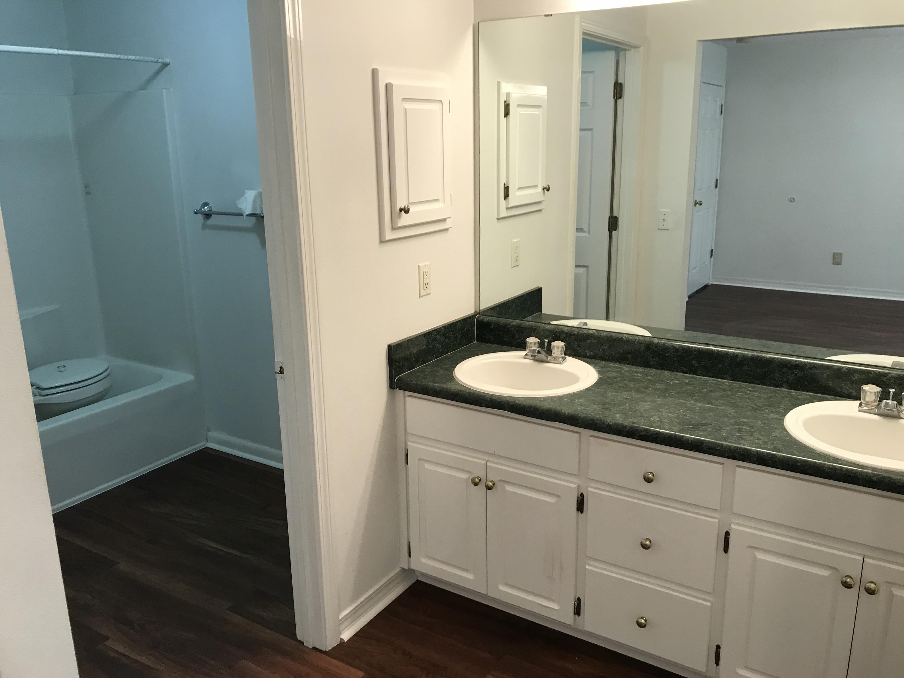 RIVERCHASE S/D PH 3 - Residential Lease