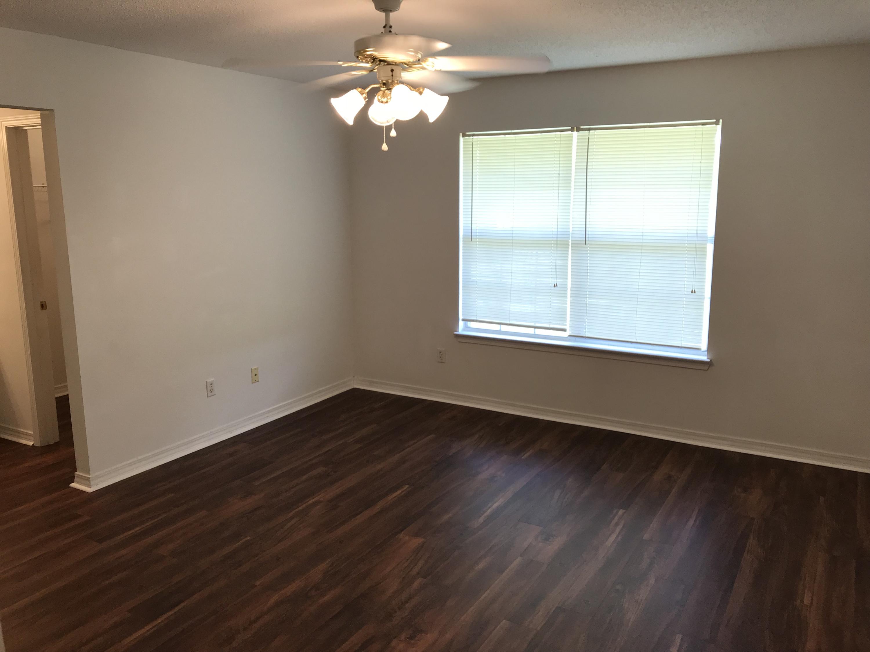 RIVERCHASE S/D PH 3 - Residential Lease