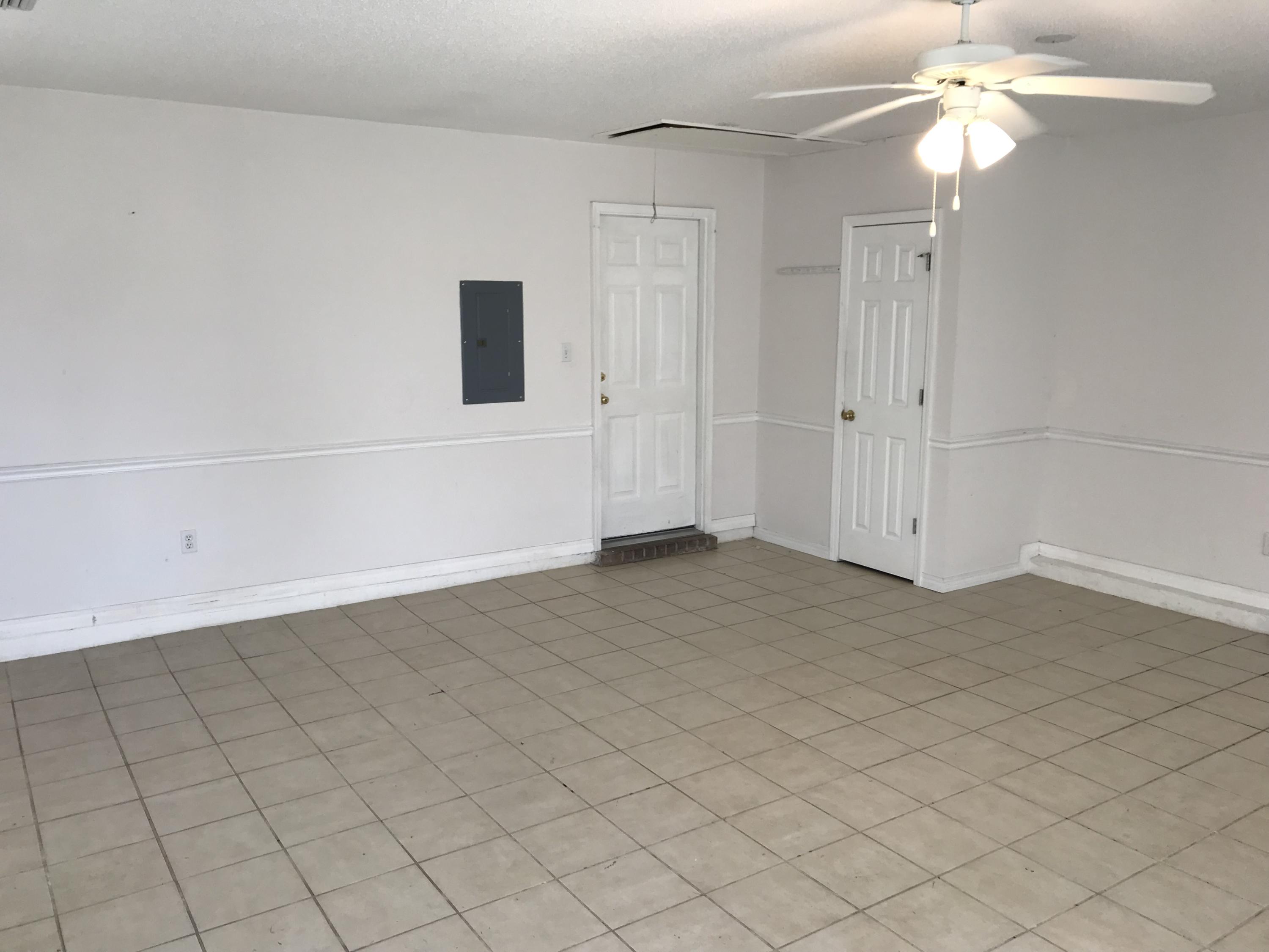 RIVERCHASE S/D PH 3 - Residential Lease